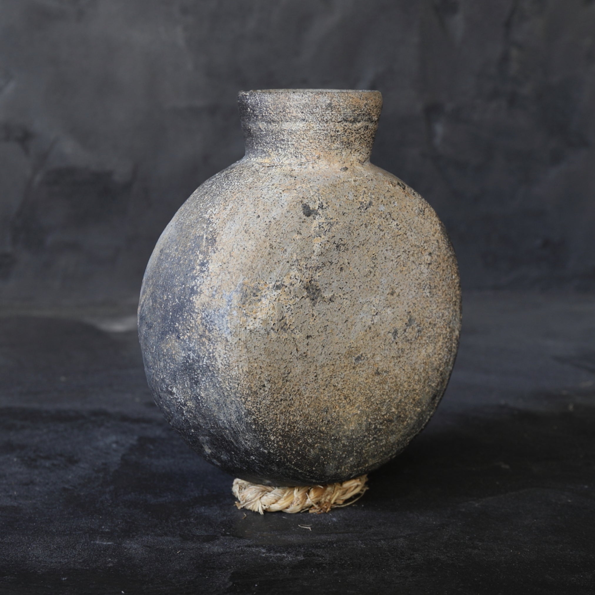 BOTELLA CON ASA, Cerámica Sue, c, Período Kofun(250–581 d. C.)
