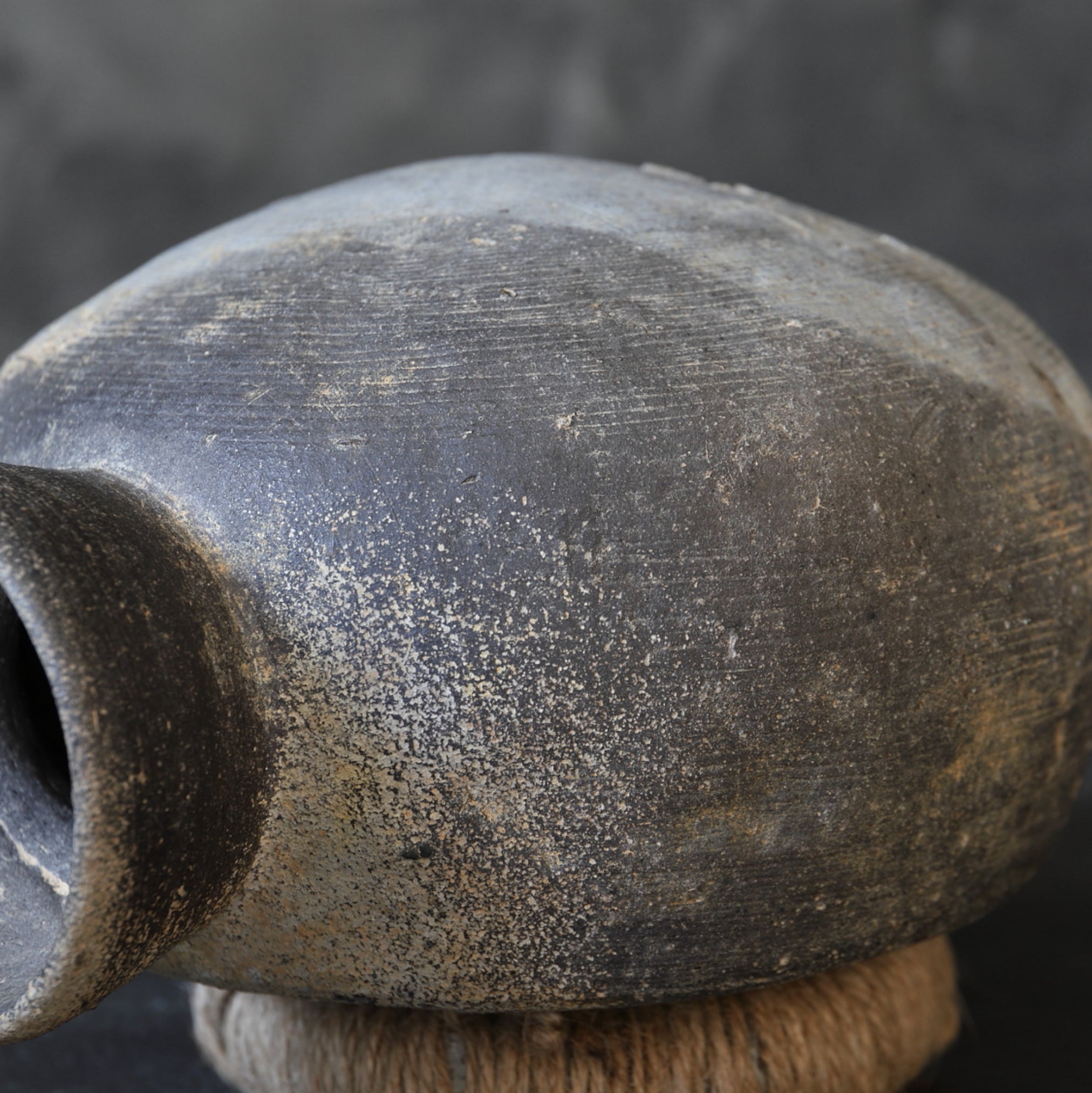 BOTELLA CON ASA, Cerámica Sue, c, Período Kofun(250–581 d. C.)