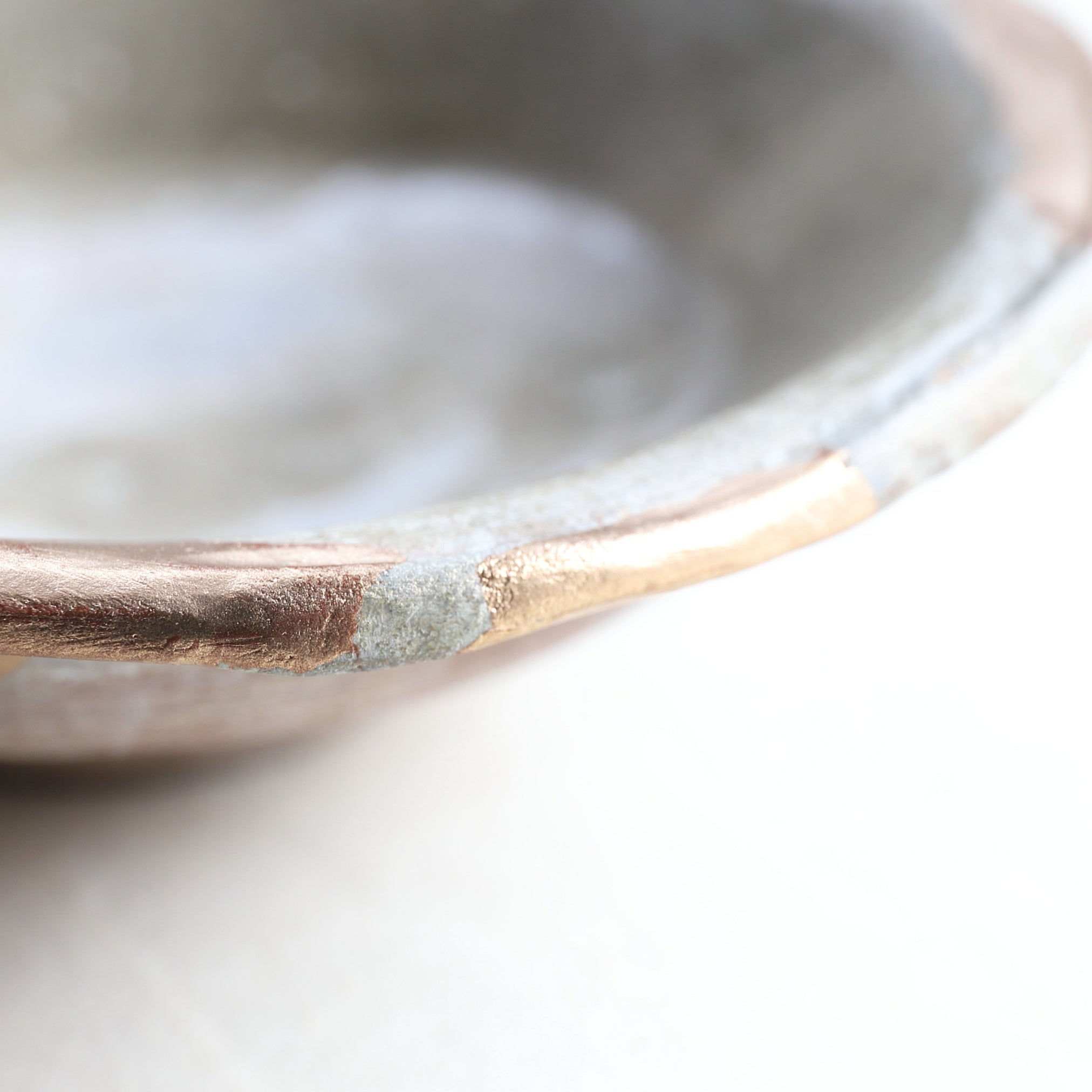 PLATO, Horno Yoshinomoto / Ko-Karatsu y reparación Kintsugi, Período Edo(1603–1867 d. C.)