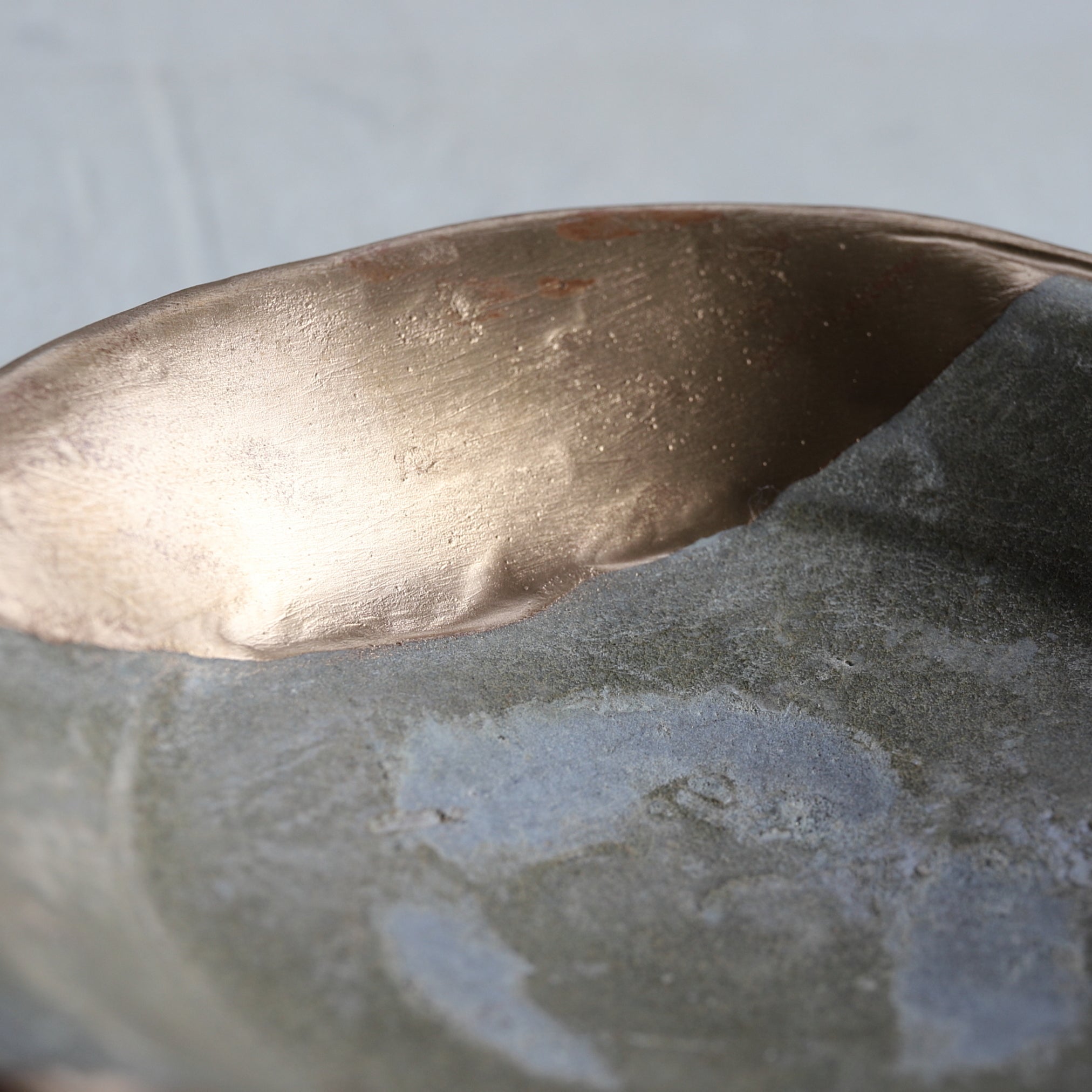 PLATO, Horno Yoshinomoto / Ko-Karatsu y reparación Kintsugi, Período Edo(1603–1867 d. C.)