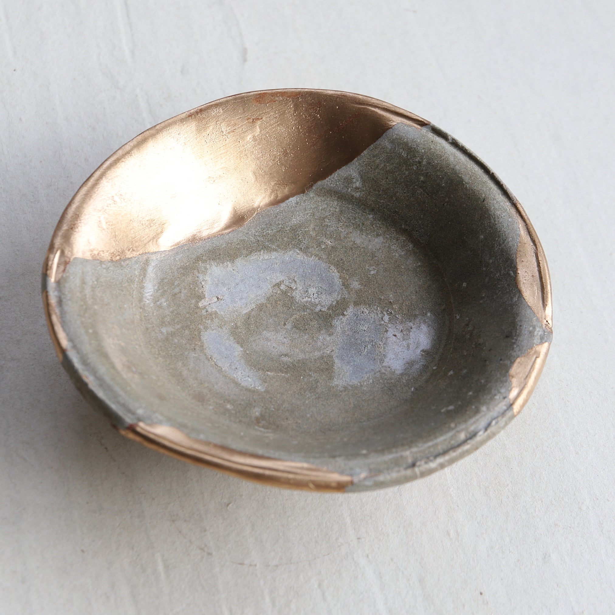 PLATO, Horno Yoshinomoto / Ko-Karatsu y reparación Kintsugi, Período Edo(1603–1867 d. C.)
