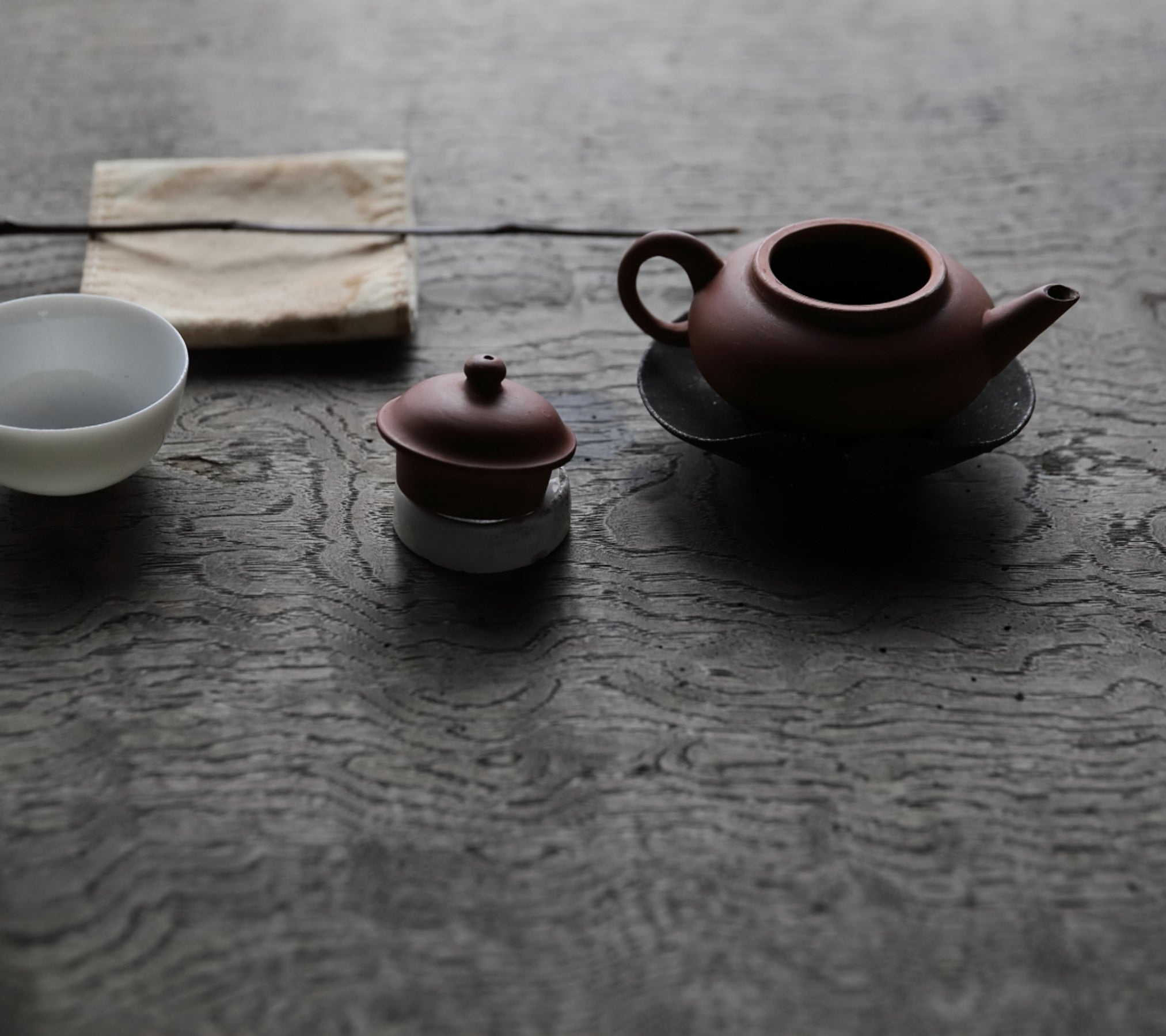 OLD TEMPLE WOOD TABLETOP, Antique Material, Edo Period(1603–1867CE)