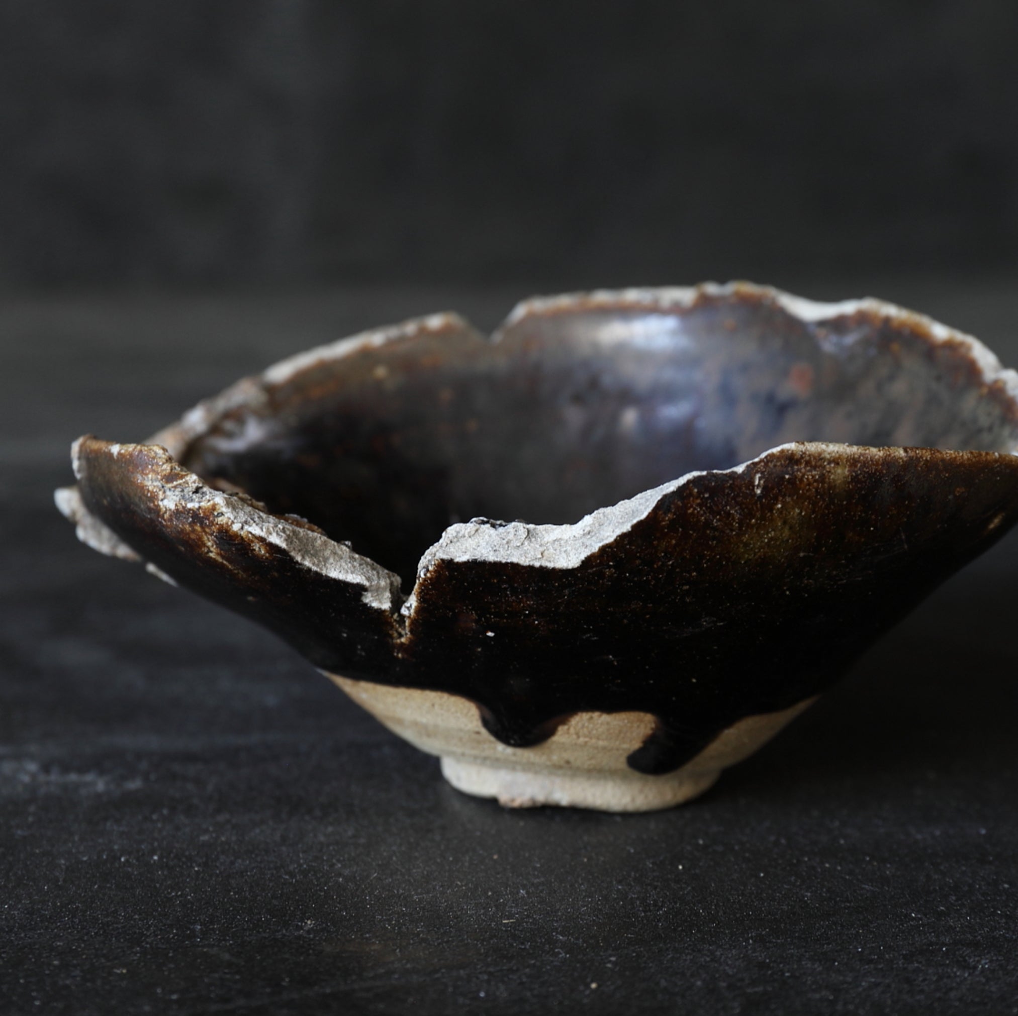 YABURE TENMOKU(TEA BOWL), Ko-Mino, Kofun Period(250-581CE)