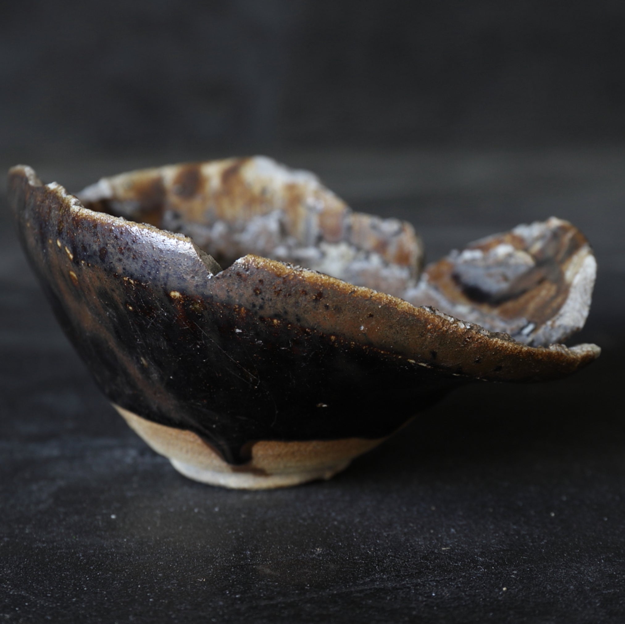 YABURE TENMOKU(TEA BOWL), Ko-Mino, Kofun Period(250-581CE)