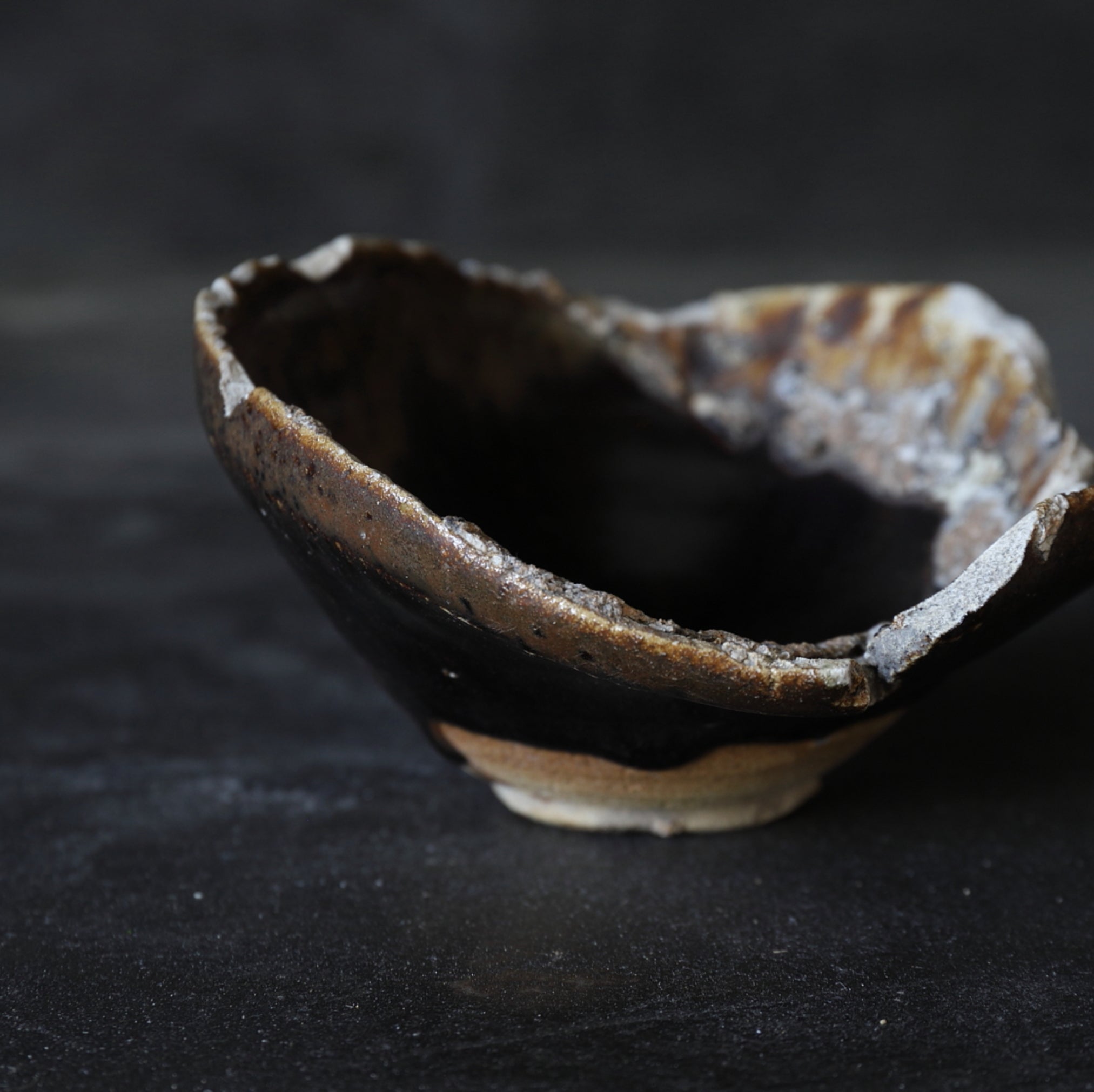 YABURE TENMOKU(TEA BOWL), Ko-Mino, Kofun Period(250-581CE)