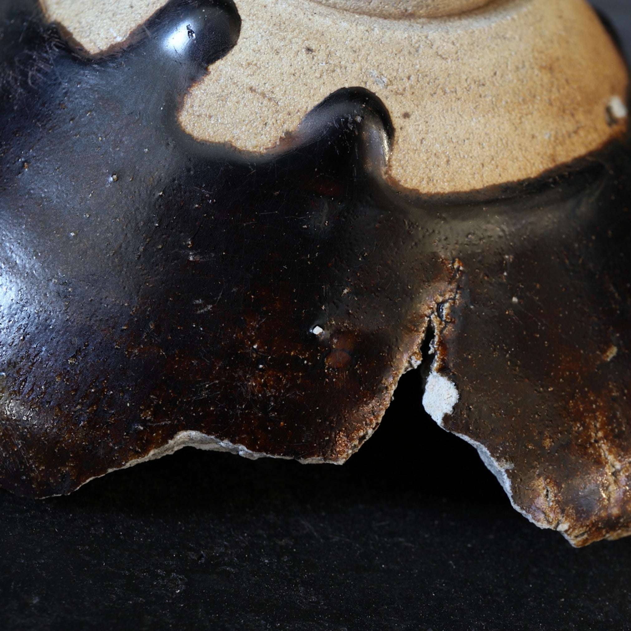 YABURE TENMOKU(TEA BOWL), Ko-Mino, Kofun Period(250-581CE)