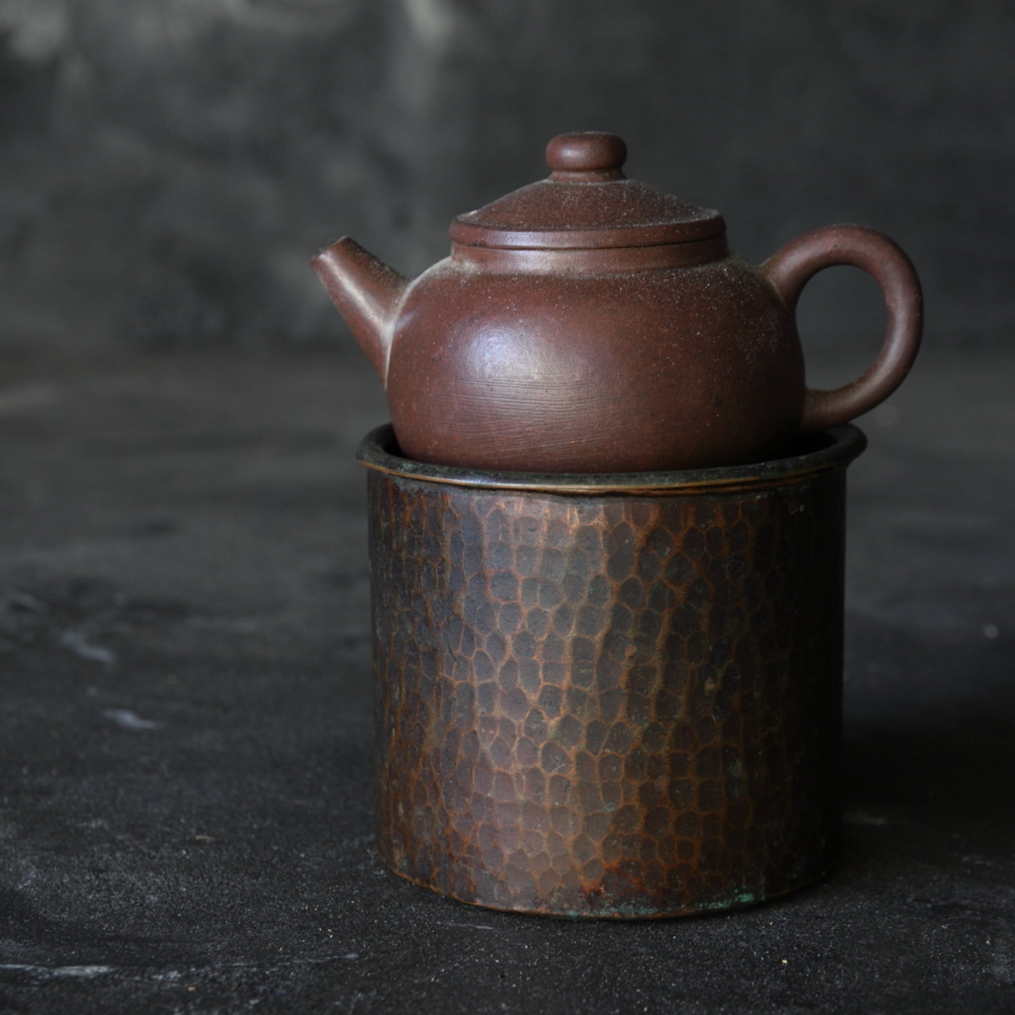 KENSUI DE CHIDORI DE COBRE VIEJO, Con tapa calada, Período Meiji–Taisho(1868–1926 d. C.)