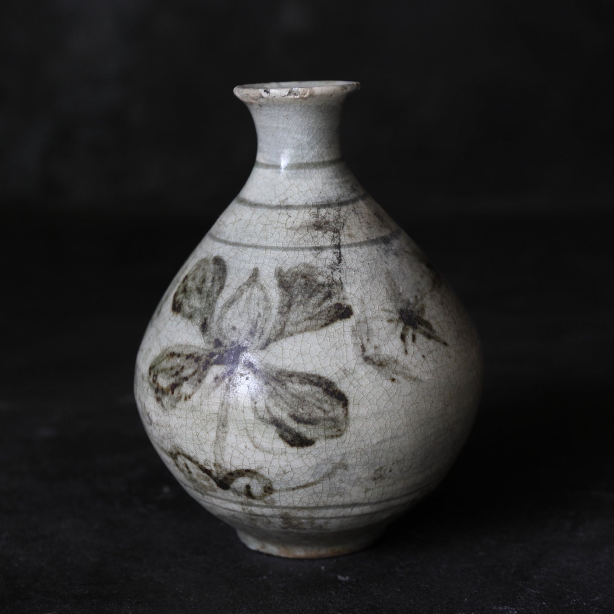 FLASCHE, Buncheong-Ware mit unterglasur-eisenbemalte blumen- und pflanzenmotiv, Joseon-Dynastie(1392–1897 n. Chr.)