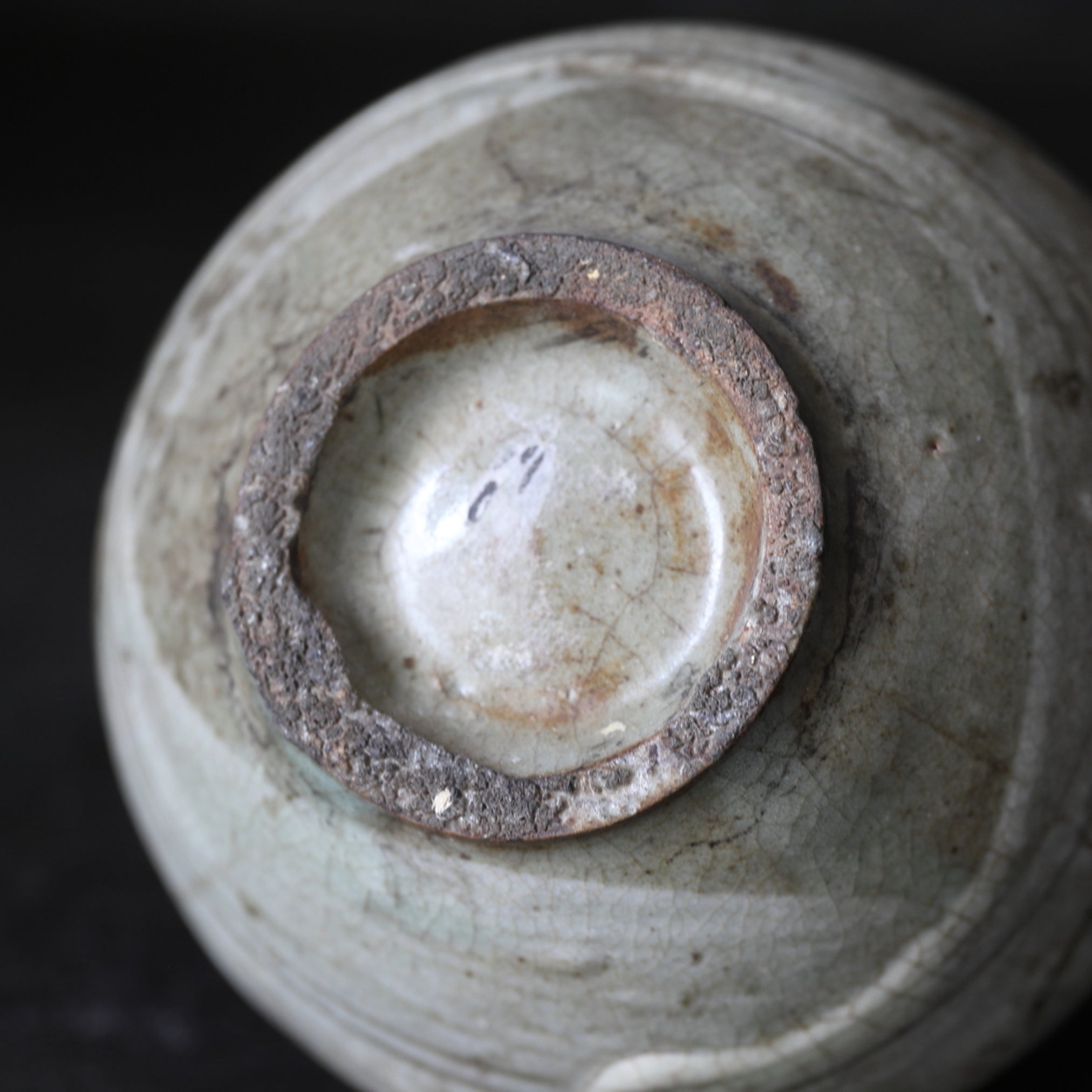 FLASCHE, Buncheong-Ware mit unterglasur-eisenbemalte blumen- und pflanzenmotiv, Joseon-Dynastie(1392–1897 n. Chr.)