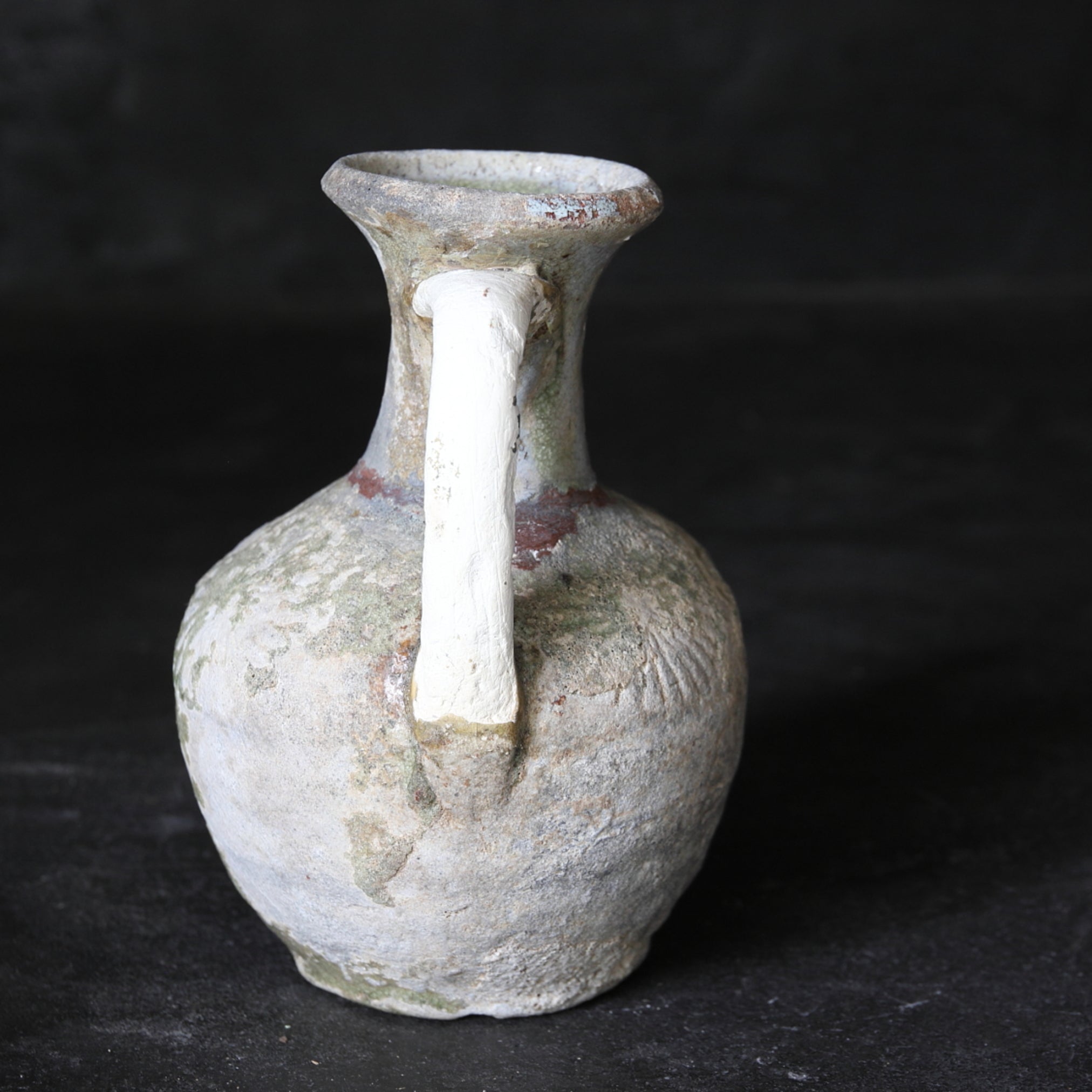 AGUAMANIL, Ko-Seto, vidriado ceniza, con diseño floral estampado, Período Kamakura(1185–1333 d. C.)