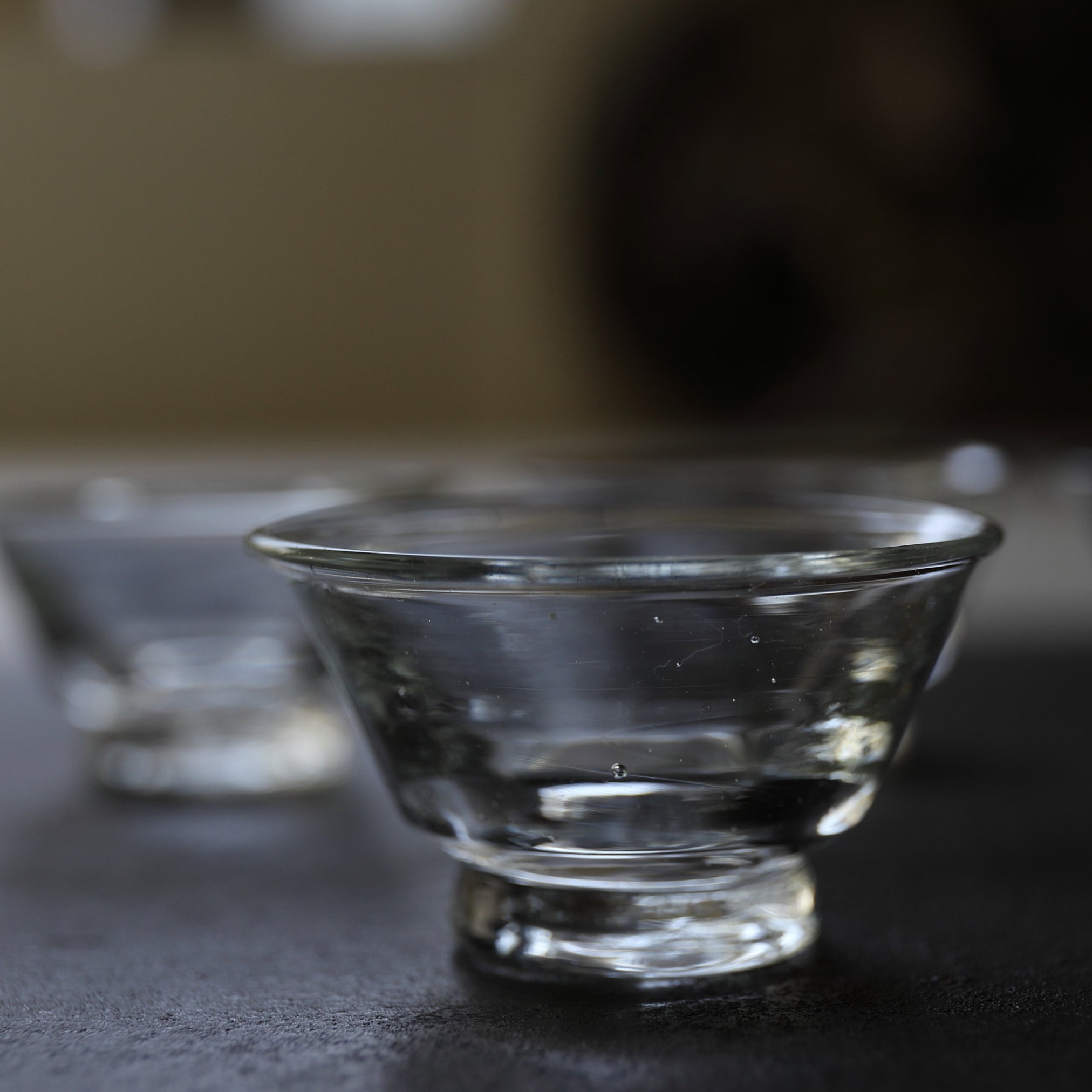 TAZA PARA SENCHA DE VIDRIO, Juego de 5, Período Taisho(1912–1926 d. C.)