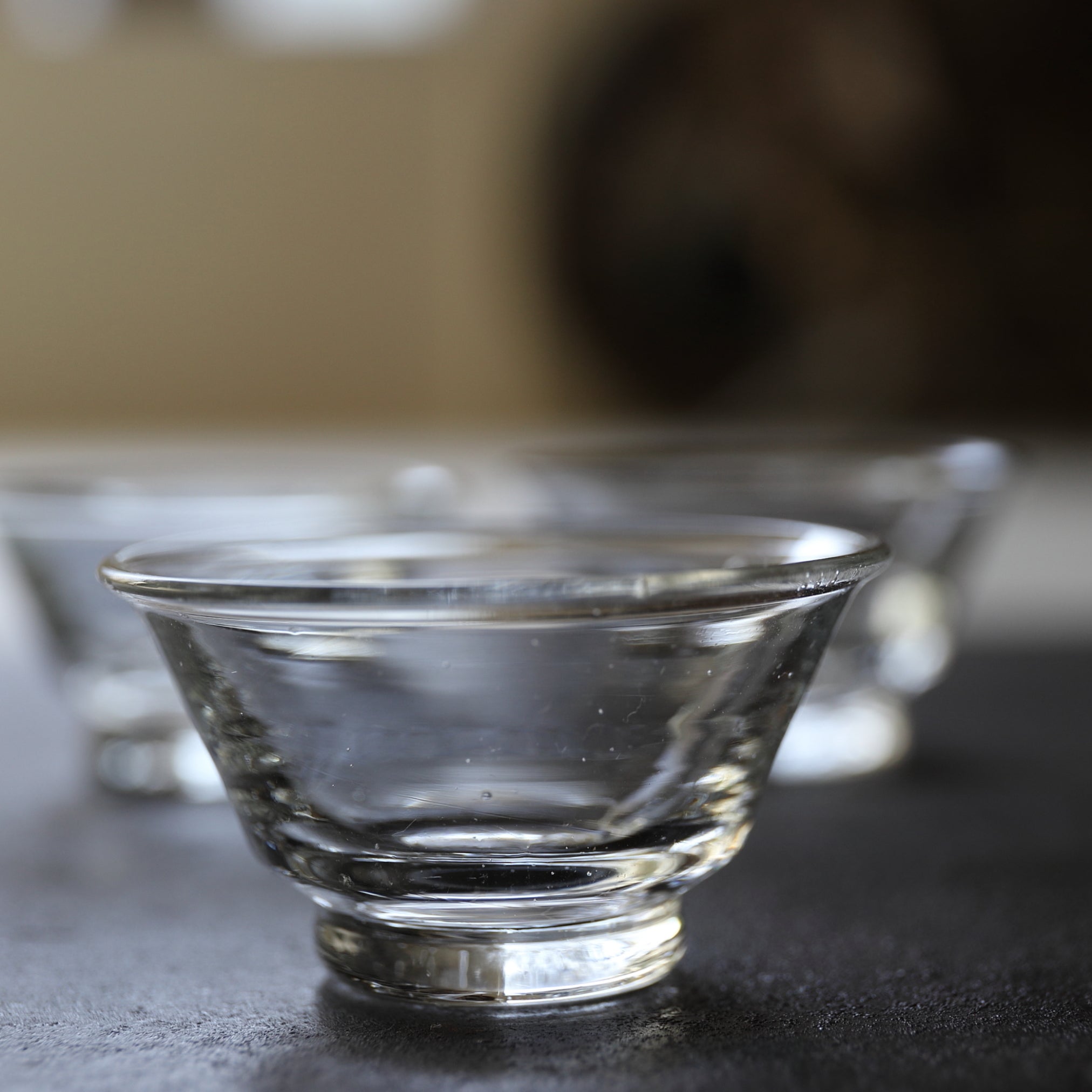 TAZA PARA SENCHA DE VIDRIO, Juego de 5, Período Taisho(1912–1926 d. C.)