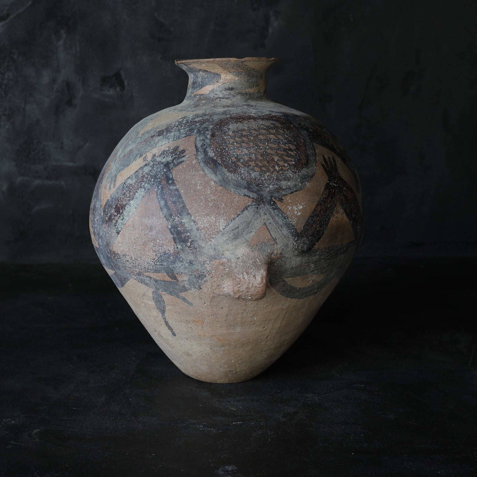 GROSSES GEFÄSS, Bemalte Keramik, Majiayao-Kultur(3300–2050 v. Chr.)