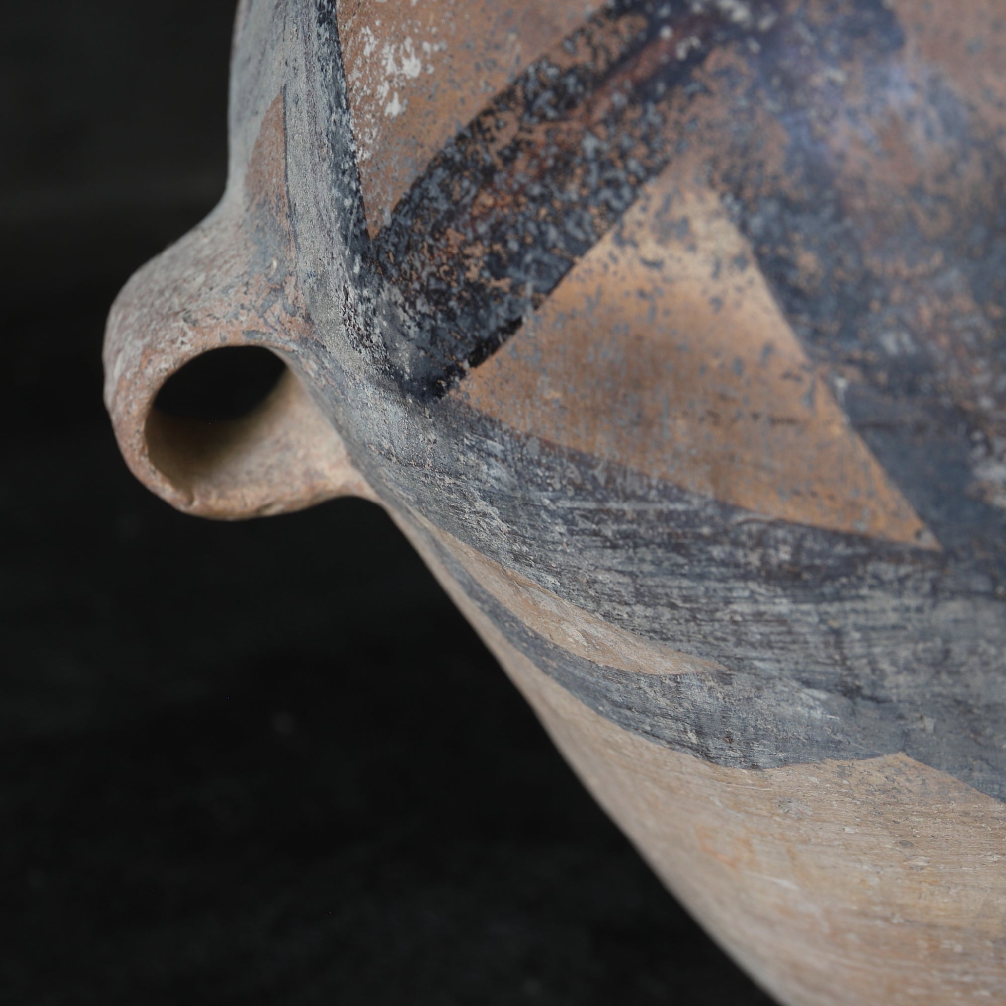 GROSSES GEFÄSS, Bemalte Keramik, Majiayao-Kultur(3300–2050 v. Chr.)