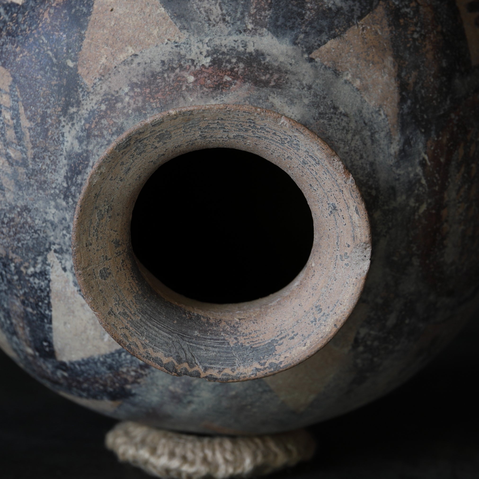 GROSSES GEFÄSS, Bemalte Keramik, Majiayao-Kultur(3300–2050 v. Chr.)