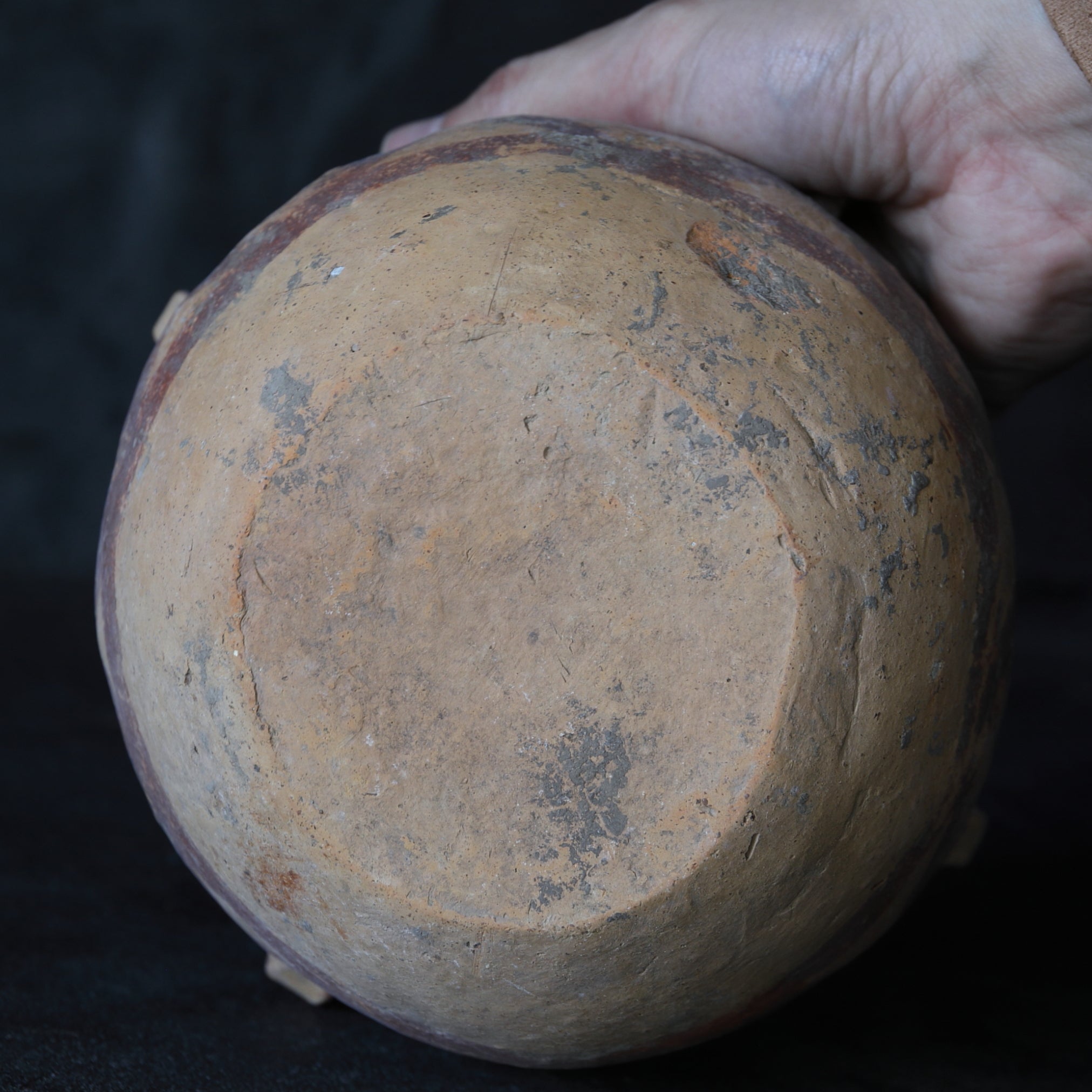 WEITHALSIGES GEFÄSS, Bemalte Keramik, Majiayao-Kultur(3300–2050 v. Chr.)