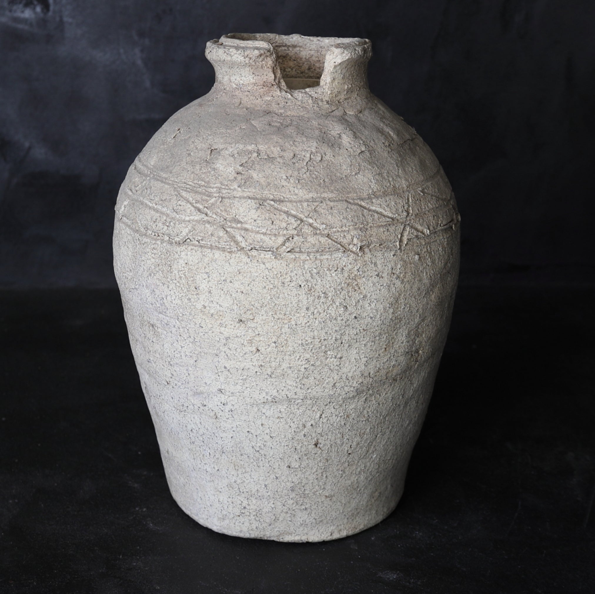 JARRA, Ko-Shigaraki, con patrón de cerca de ciprés, Período Muromachi(1336–1573 d. C.)