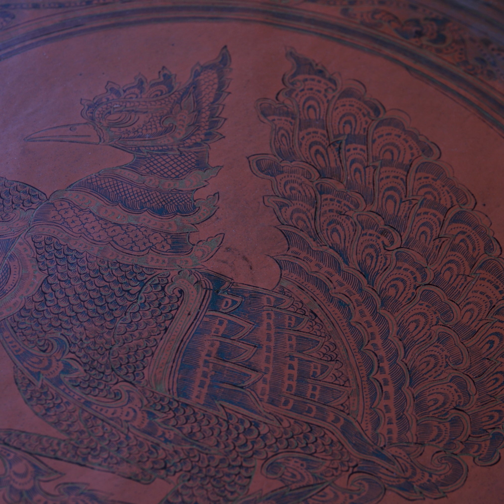 BANDEJA, Lacada antigua con diseño de fénix, birmano, Moderno(Siglos XIX–XX)