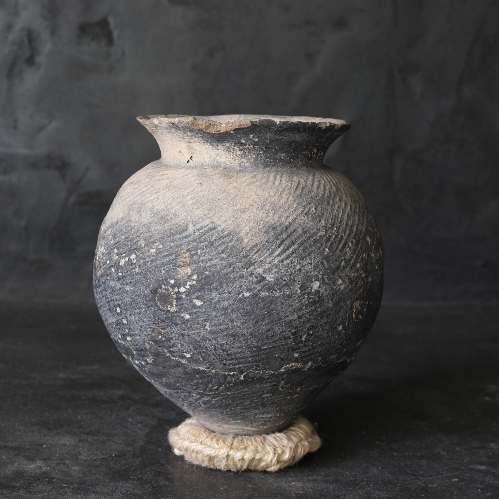 POT, Terre cuite, Période Jomon(10000–300 av. J.-C.)