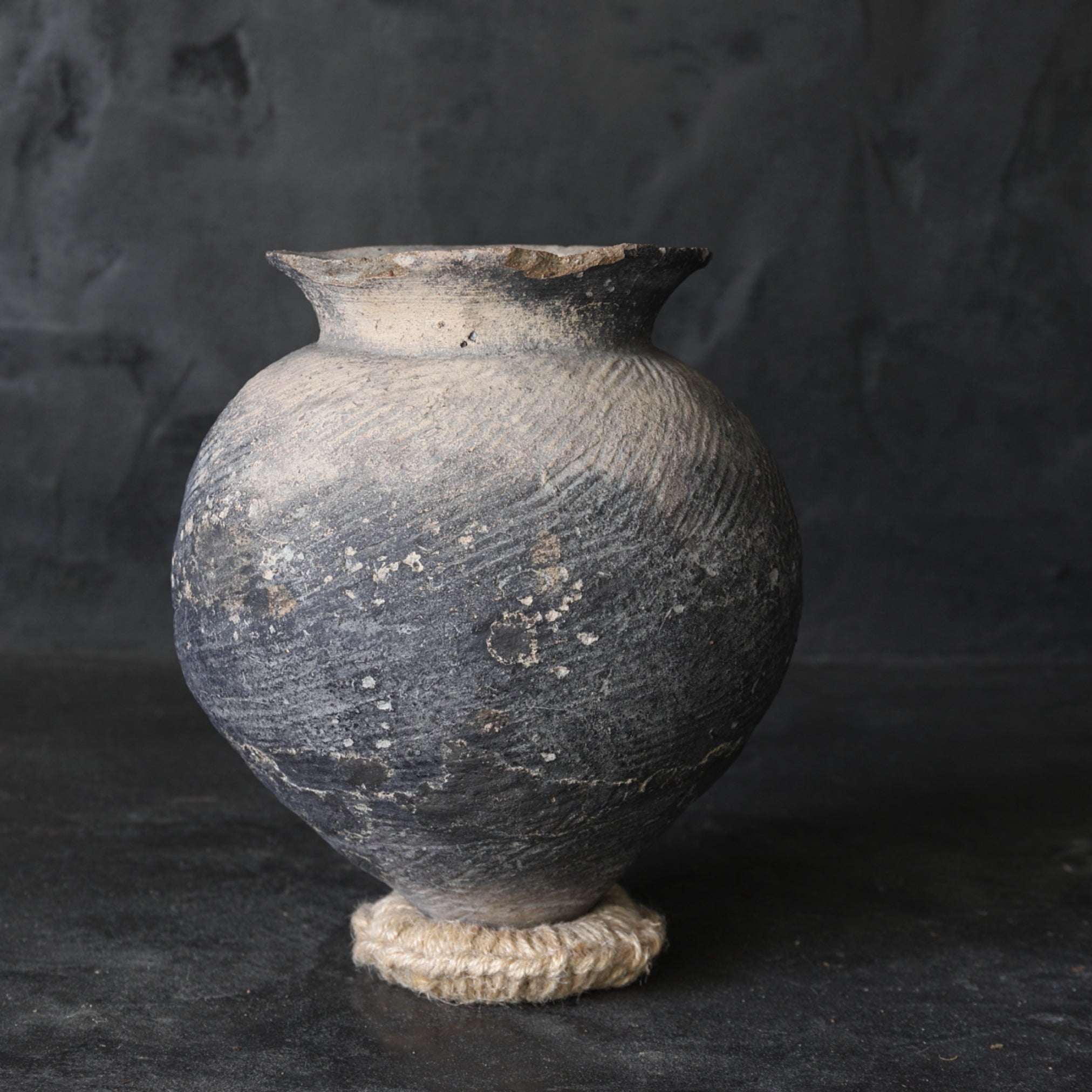 POT, Terre cuite, Période Jomon(10000–300 av. J.-C.)