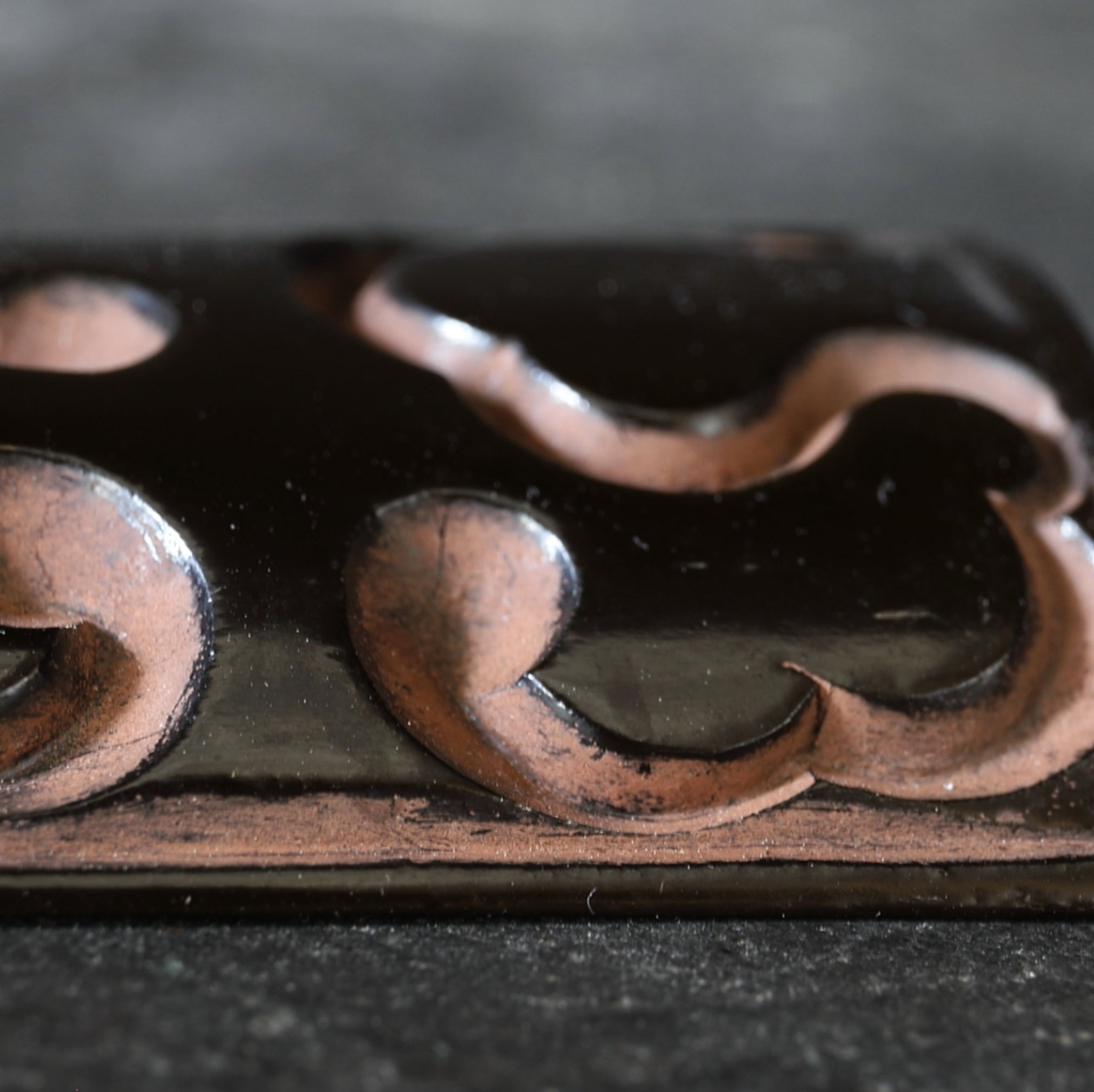 TEA SCOOP, Carved red lacquer with scrollwork design, Qing Dynasty(1616–1911CE)
