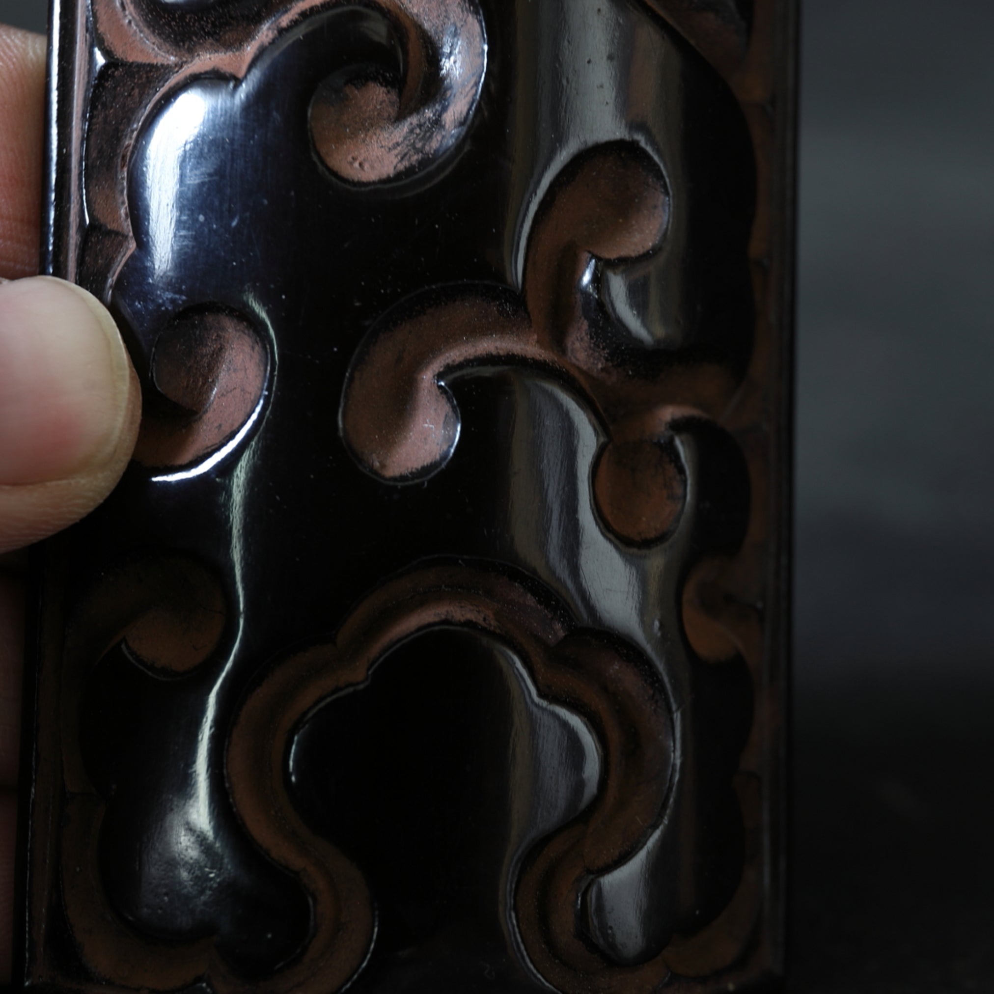 TEA SCOOP, Carved red lacquer with scrollwork design, Qing Dynasty(1616–1911CE)