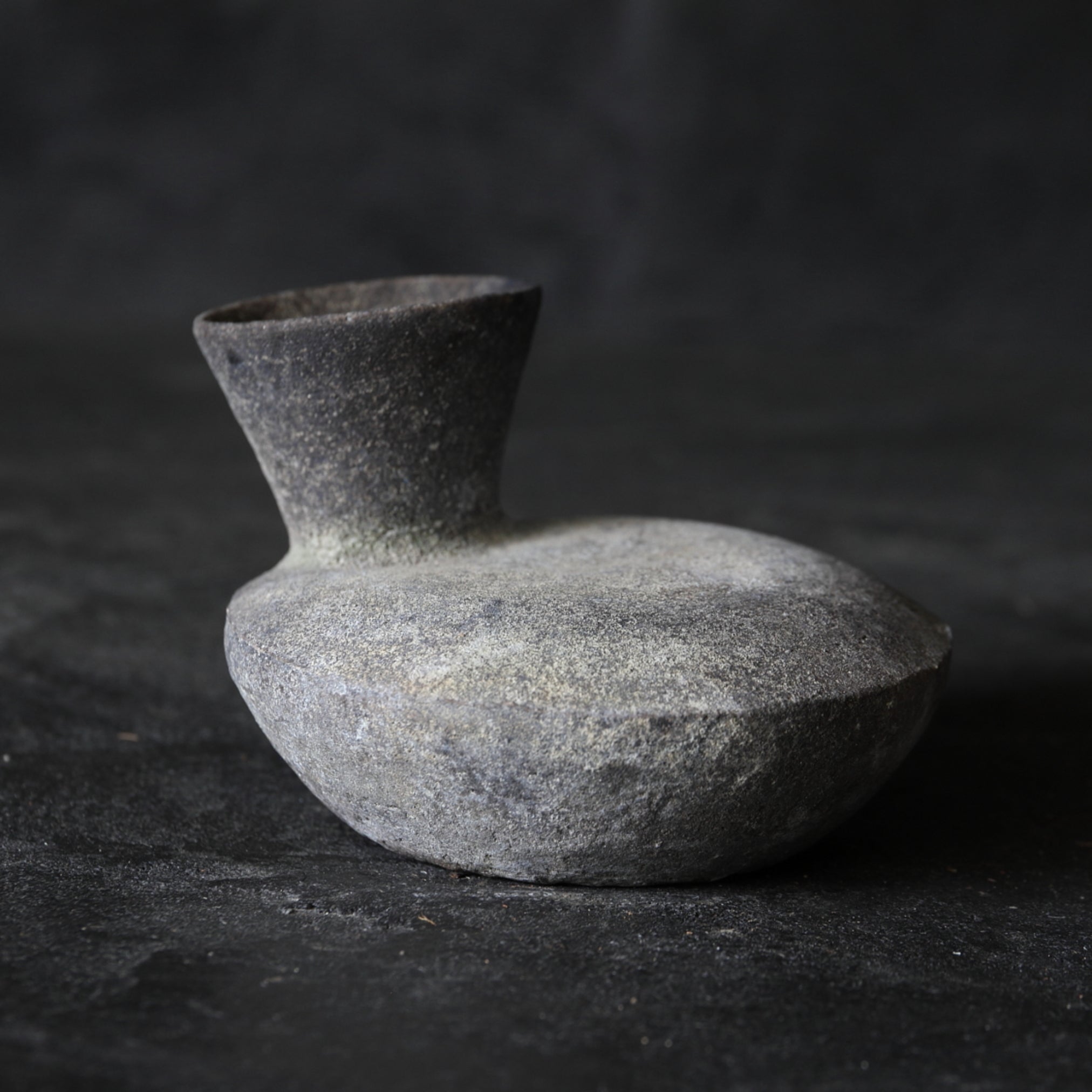 BOTELLA PLANA PEQUEÑA, Cerámica Sue, Período Nara(710–794 d. C.)