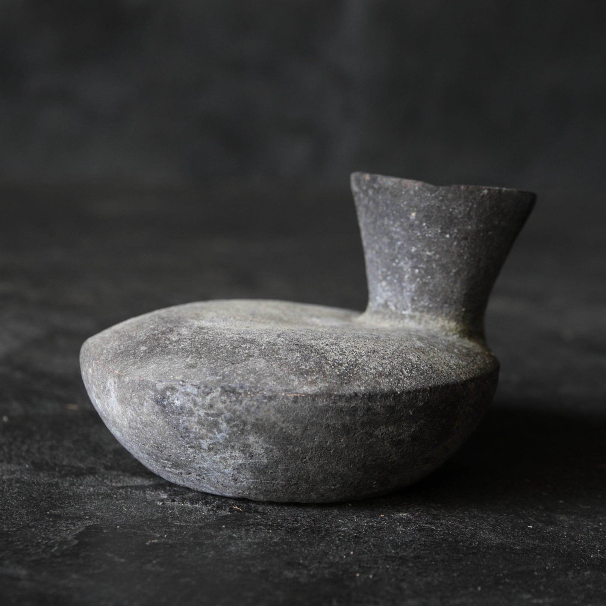 BOTELLA PLANA PEQUEÑA, Cerámica Sue, Período Nara(710–794 d. C.)