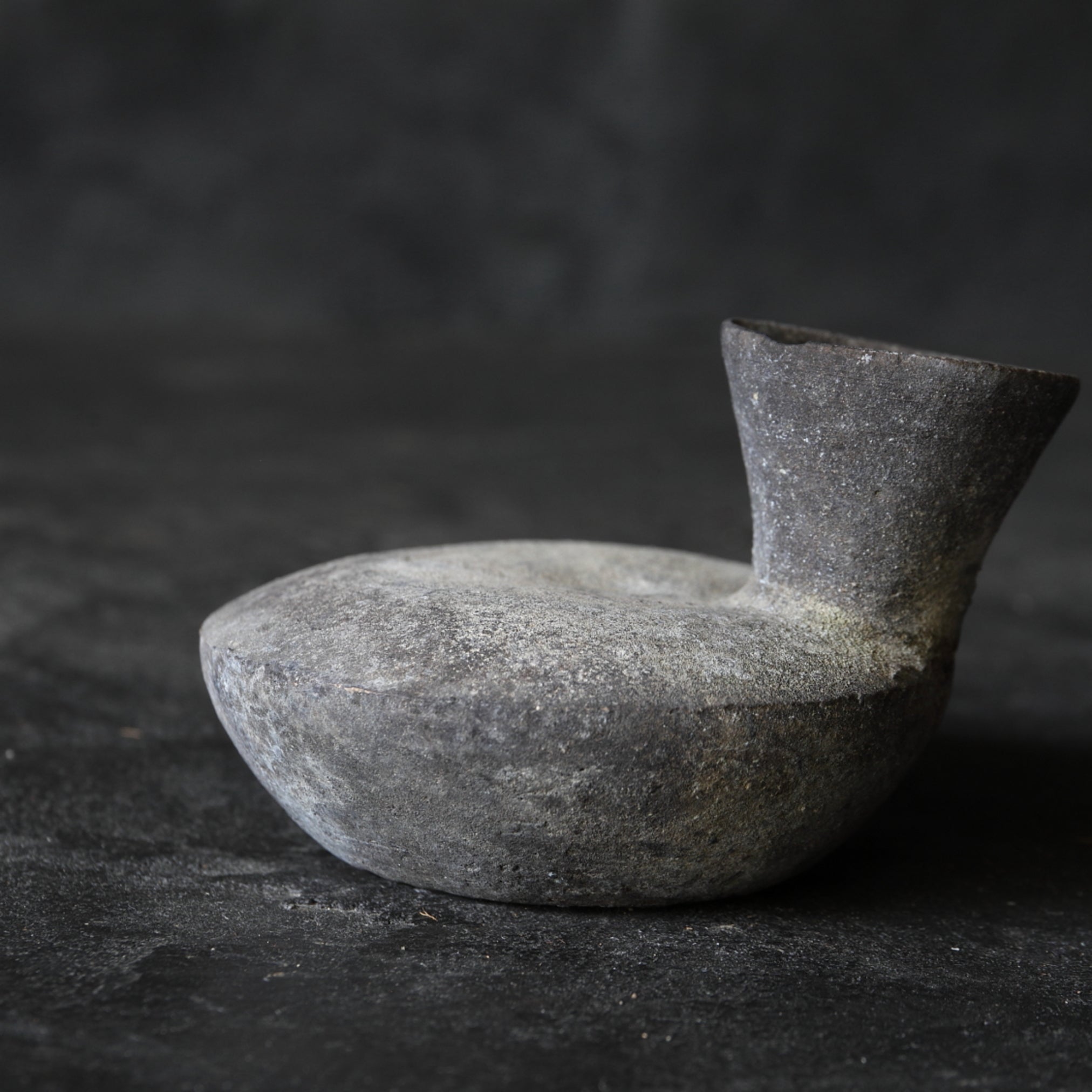 BOTELLA PLANA PEQUEÑA, Cerámica Sue, Período Nara(710–794 d. C.)