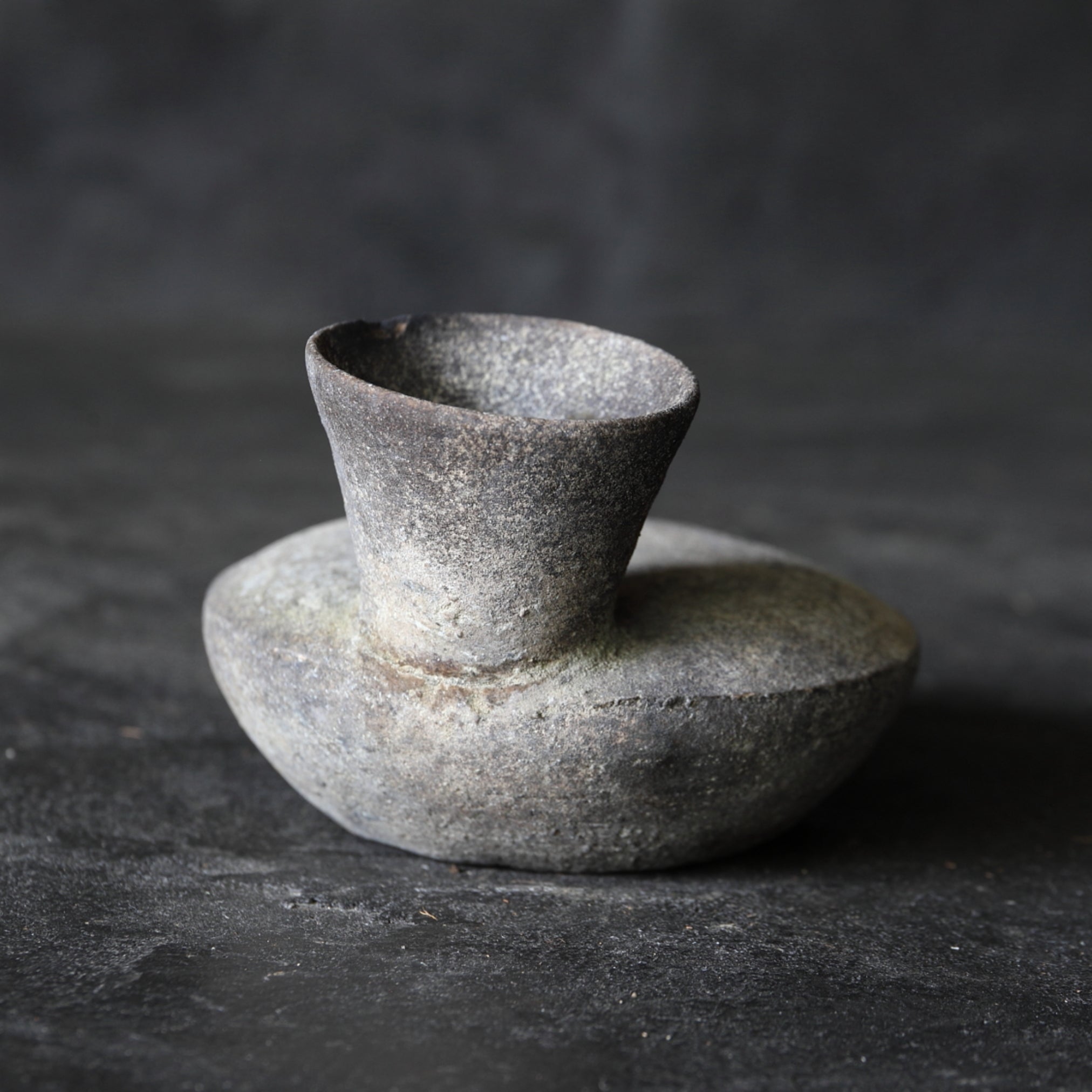 BOTELLA PLANA PEQUEÑA, Cerámica Sue, Período Nara(710–794 d. C.)