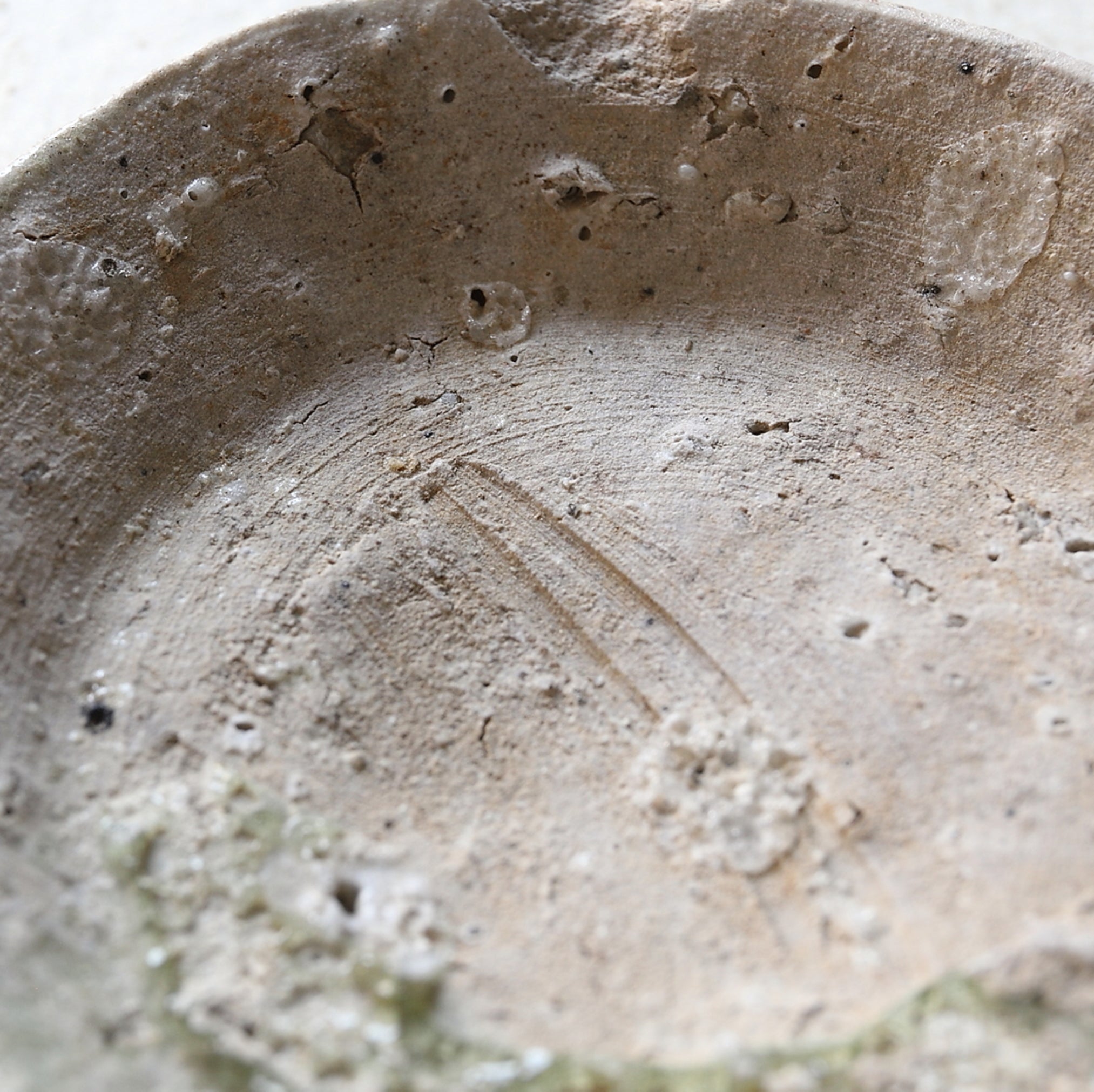 YAMAZARA(PLATO DE MONTAÑA)/ TAZA DE SAKE, Ko-Seto, b, Período Kamakura(1185–1333 d. C.)