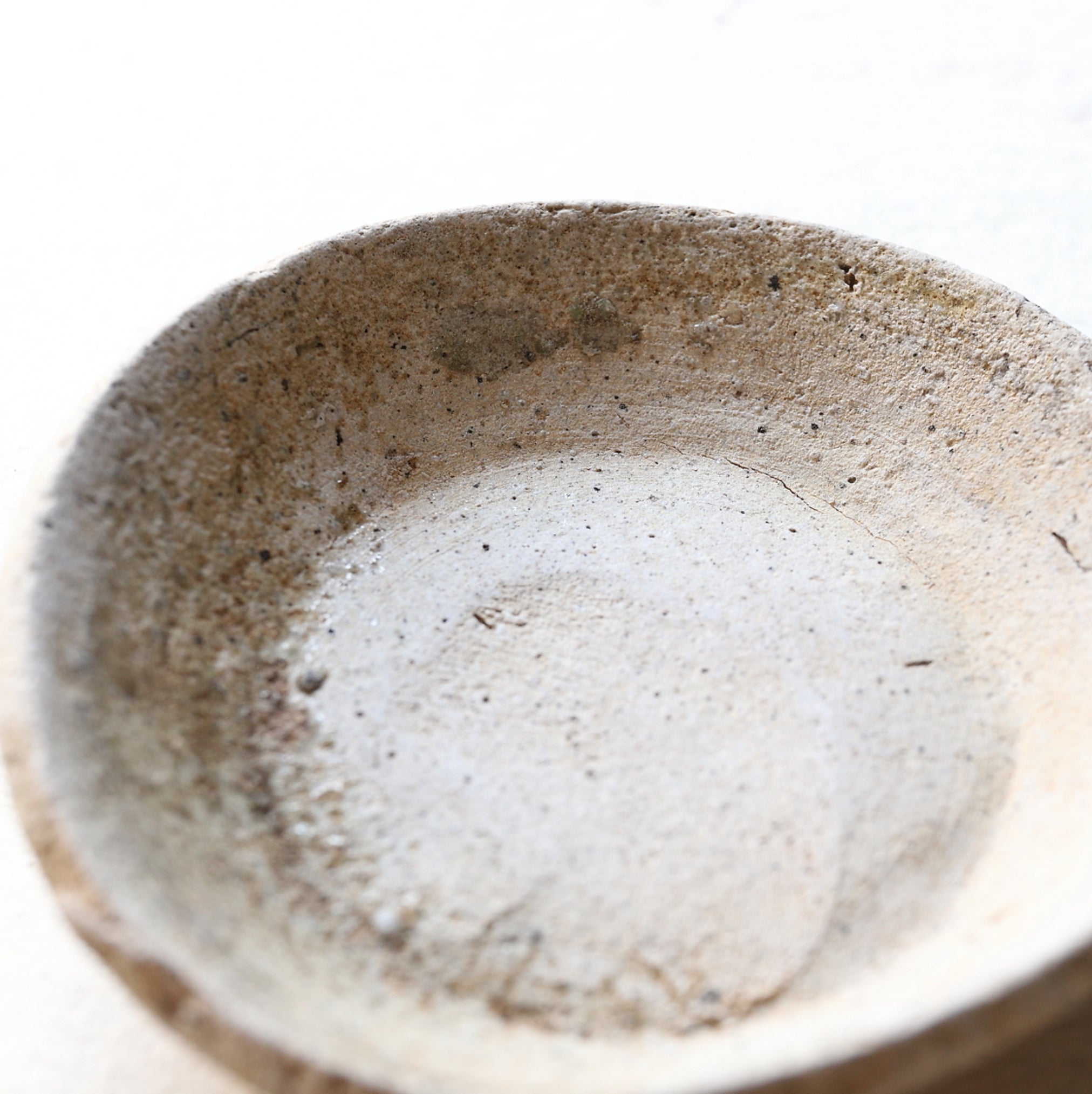 YAMAZARA(PLATO DE MONTAÑA)/ TAZA DE SAKE, Ko-Seto, c, Período Kamakura(1185–1333 d. C.)