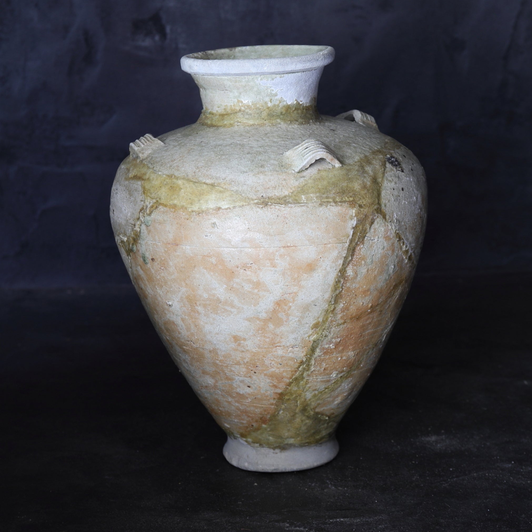 JARRA CON CUATRO ASAS, Ko-Seto, vidriado ceniza, Período Kamakura(1185–1333 d. C.)