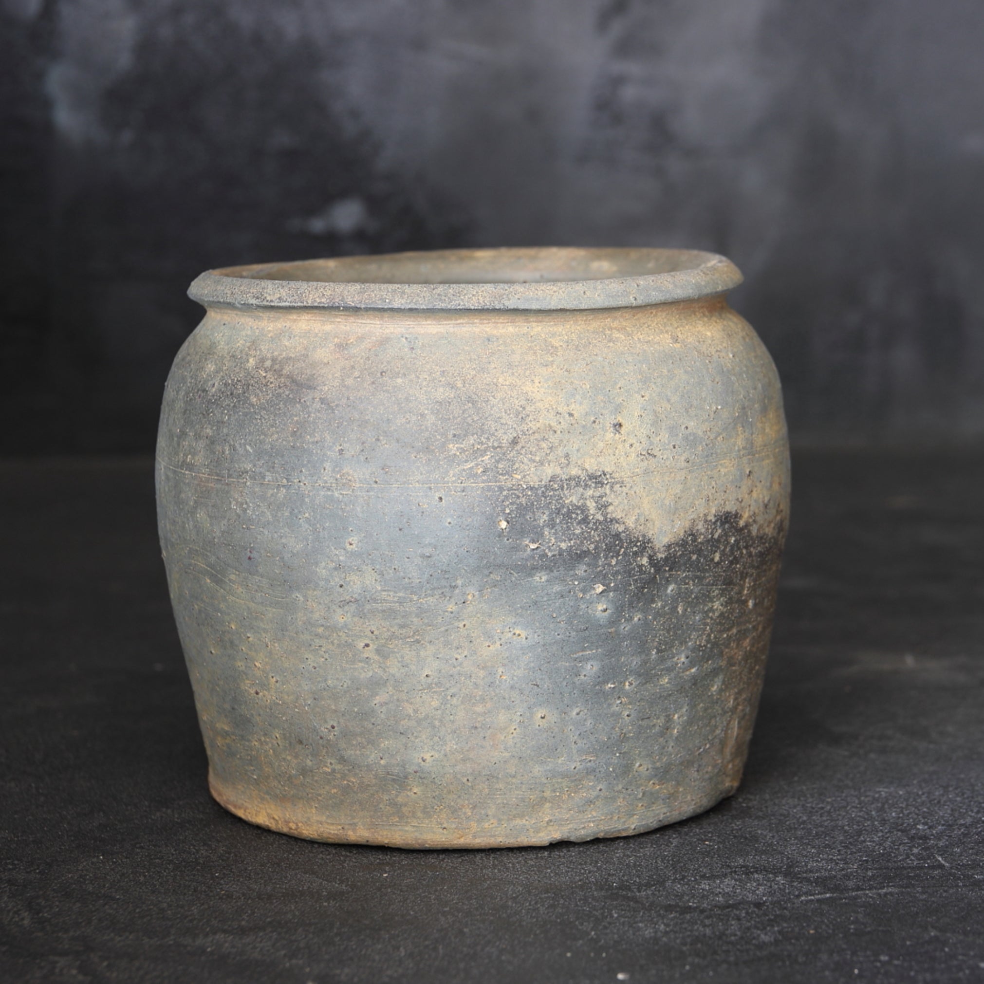 JARRA DE CUELLO CORTO, linaje Atsumi / Cerámica Sue, Período Heian(794–1185 d. C.)