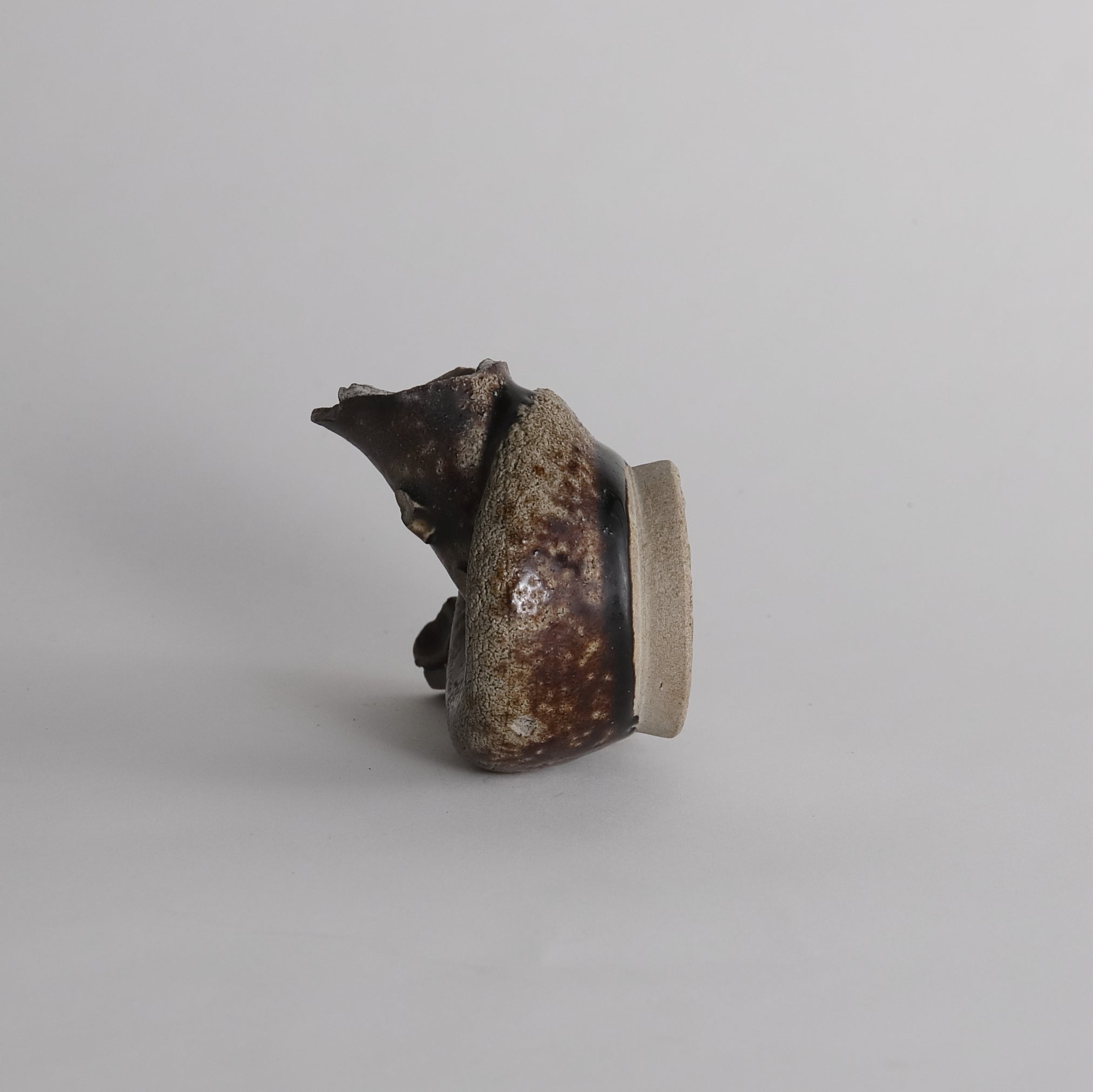 鎌倉時代 古瀬戸 破れ壺(1185–1333 CE)
