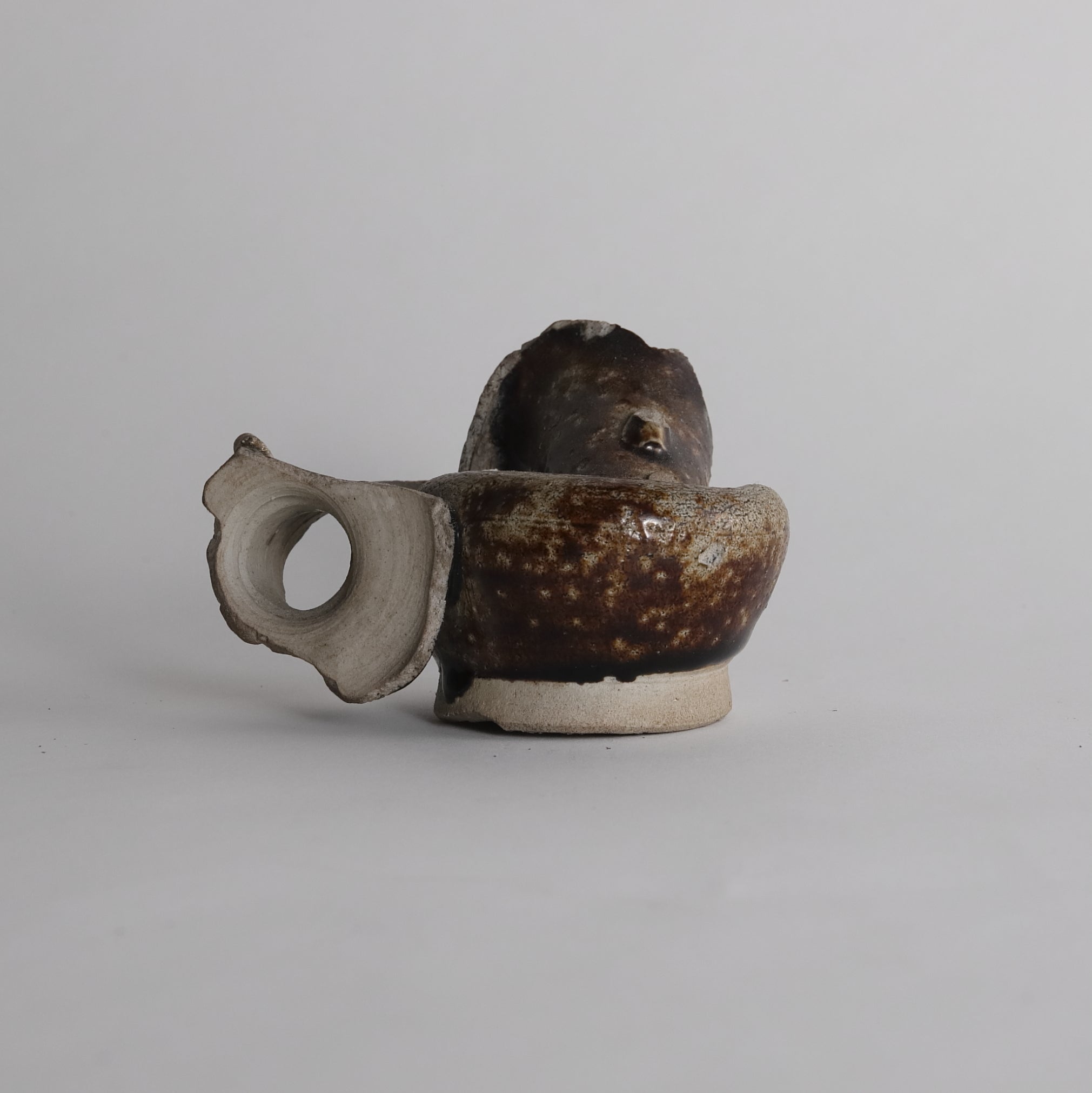 鎌倉時代 古瀬戸 破れ壺(1185–1333 CE)