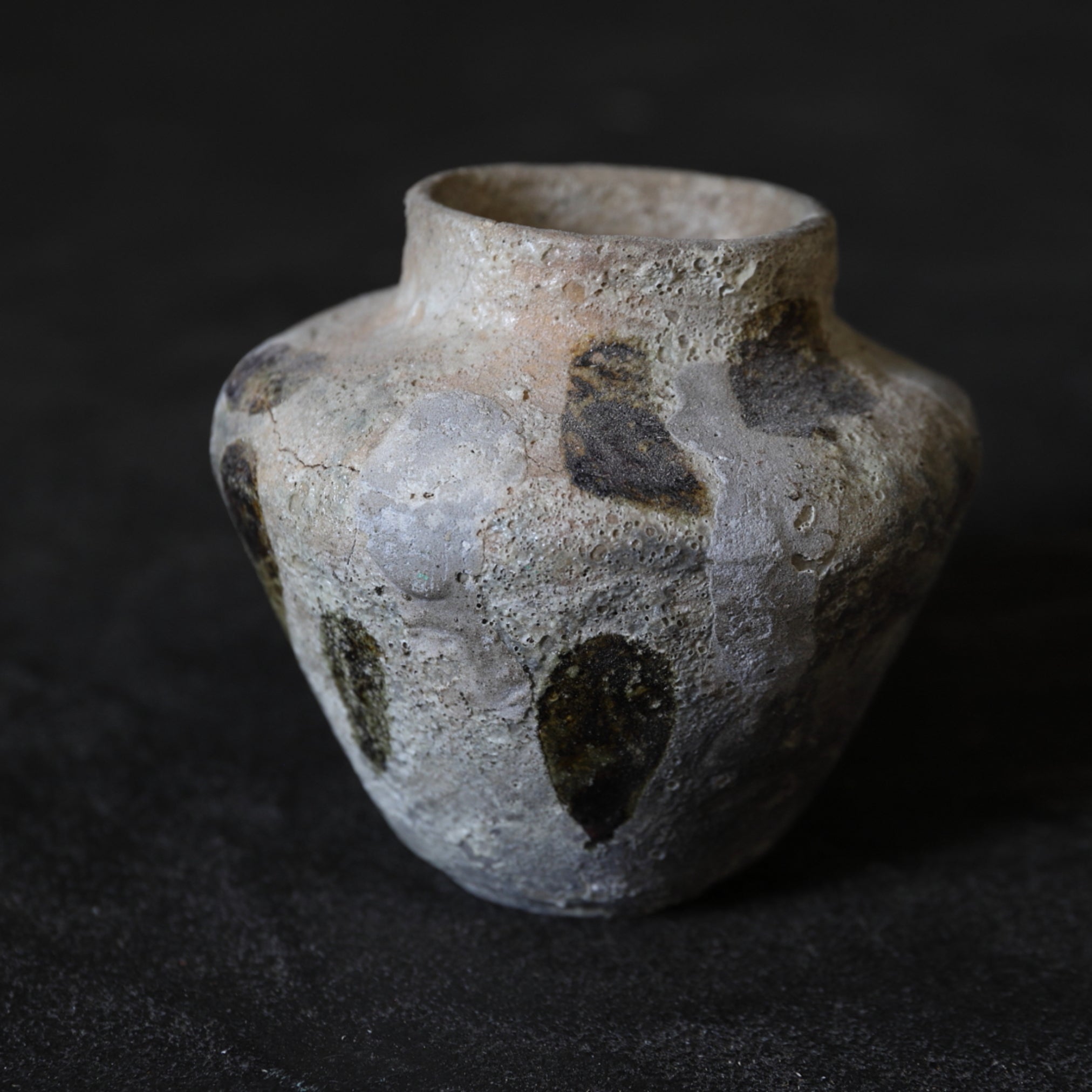 VASO PICCOLO, E-Karatsu, Periodo Azuchi-Momoyama(1573–1603 d.C.)