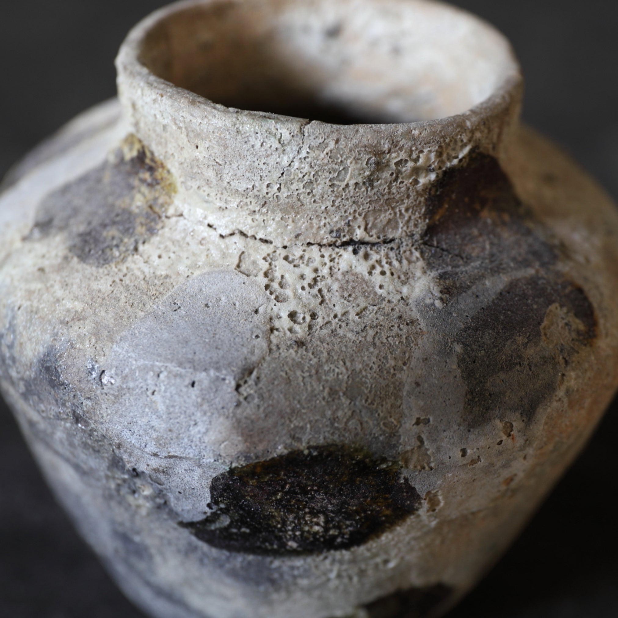 JARRA PEQUEÑA, E-Karatsu, Período Azuchi-Momoyama(1573–1603 d. C.)