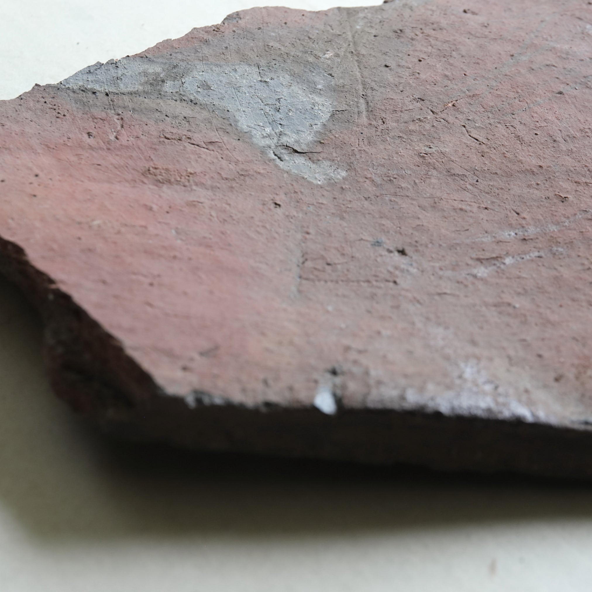 PLACA DE CERÁMICA GRANDE, Shigaraki / Herramienta de horno(fragmento), Período Edo(1603–1867 d. C.)