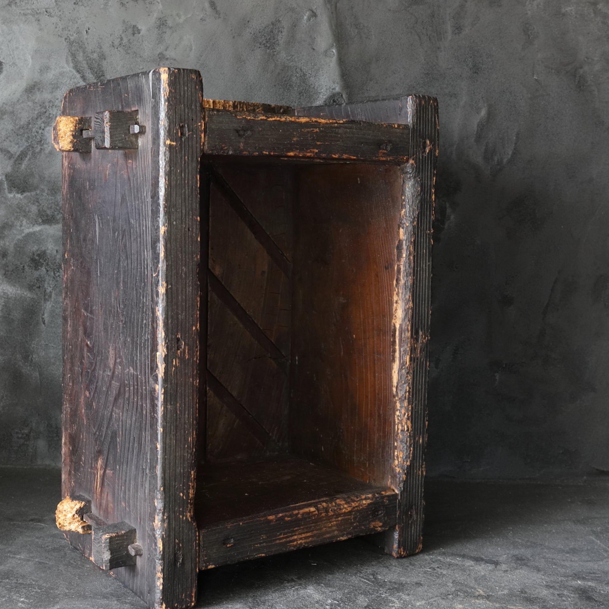 OLD WOODEN SOY SAUCE PRESS, Edo–Meiji Period(1603–1912CE)