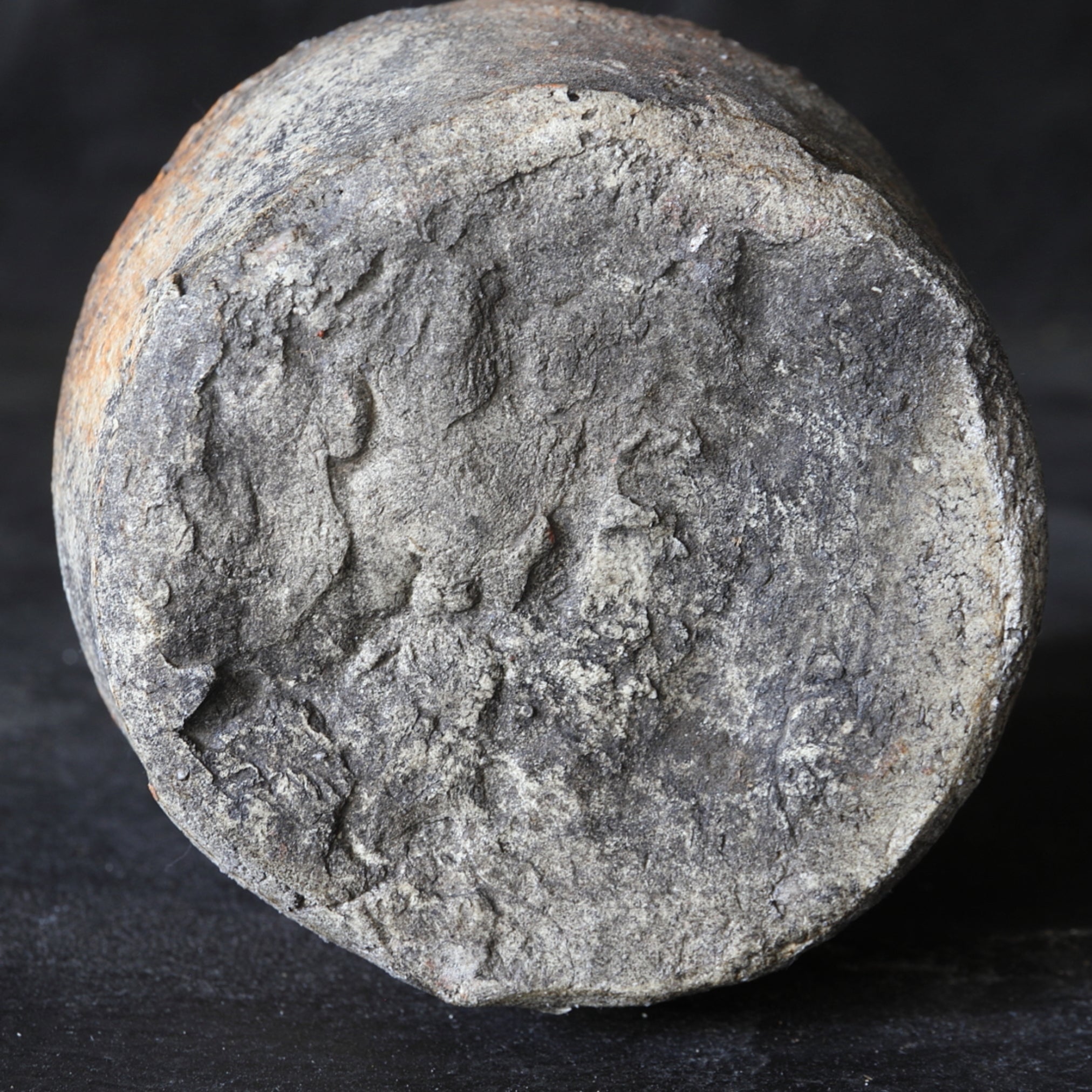 JARRA, Ko-Shigaraki / Uzukumaru, con patrón de cerca de ciprés, Período Muromachi(1336–1573 d. C.)
