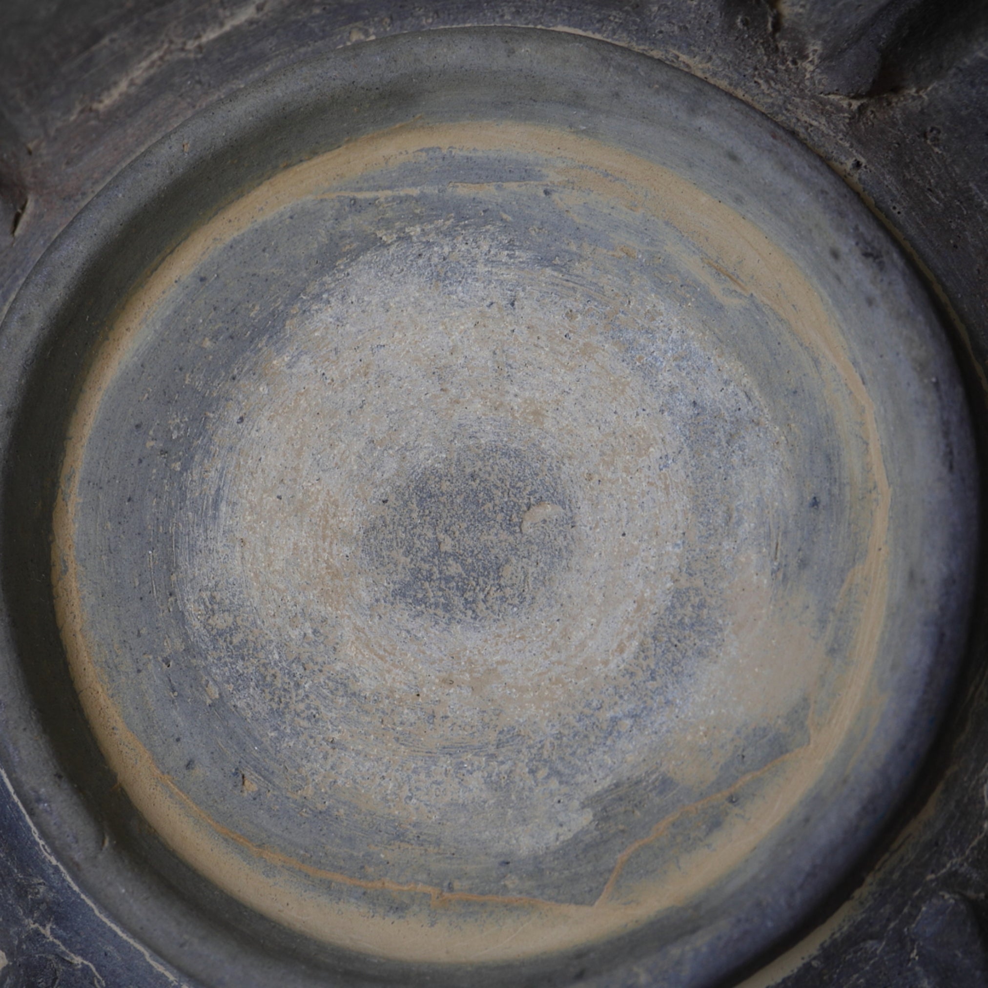 古墳時代 須恵器 把手付線刻文異形壺(250–581 CE)