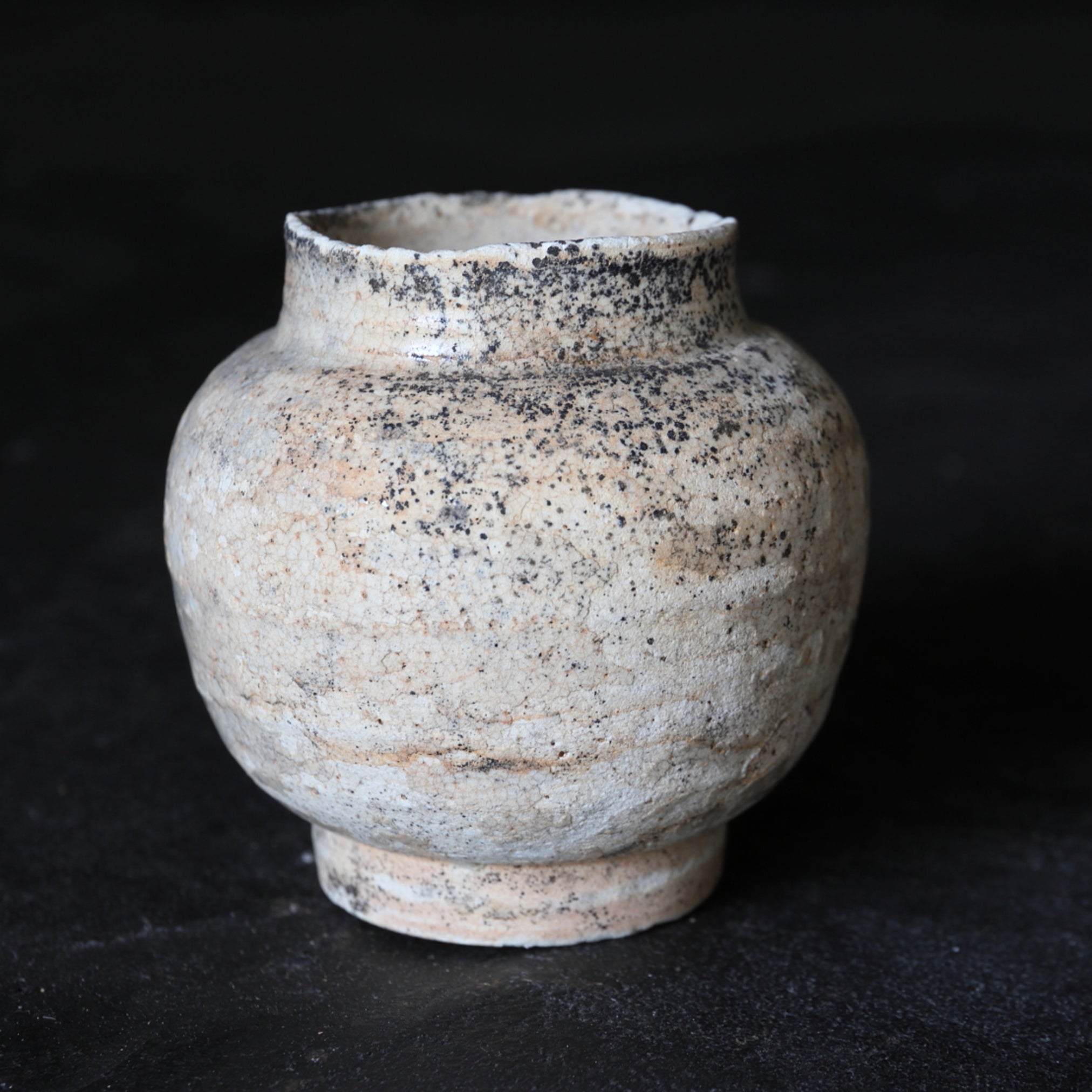 JARRA PEQUEÑA, Ko-Seto, vidriado ceniza, Período Muromachi(1336–1573 d. C.)