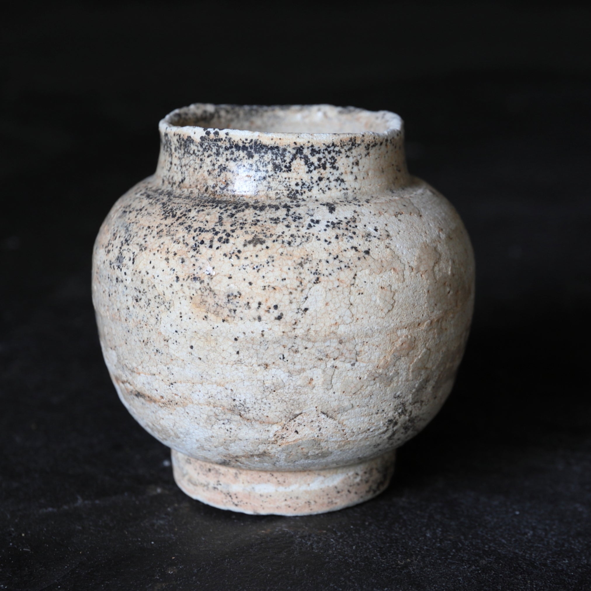 JARRA PEQUEÑA, Ko-Seto, vidriado ceniza, Período Muromachi(1336–1573 d. C.)