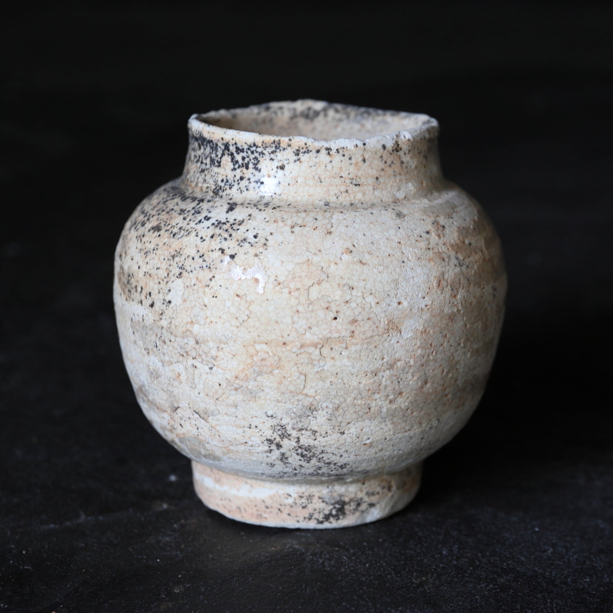 JARRA PEQUEÑA, Ko-Seto, vidriado ceniza, Período Muromachi(1336–1573 d. C.)
