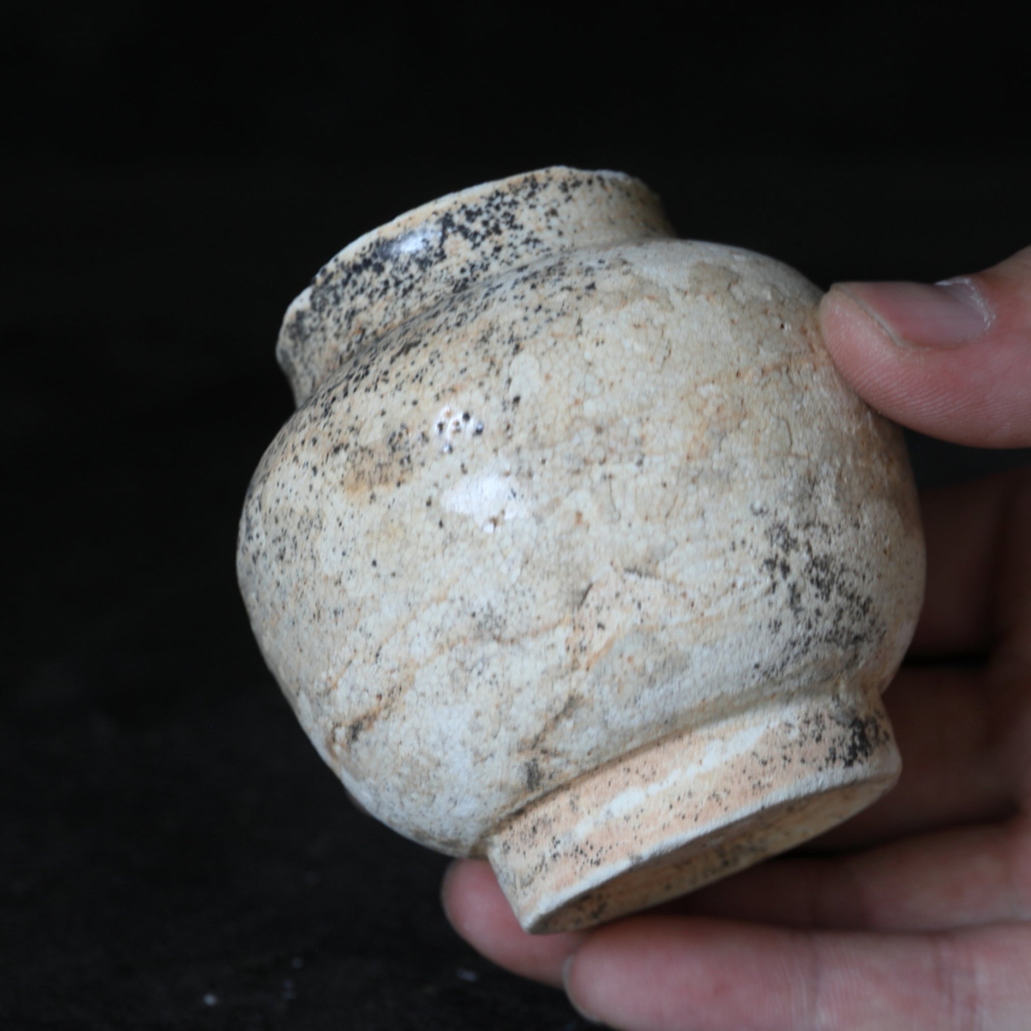 JARRA PEQUEÑA, Ko-Seto, vidriado ceniza, Período Muromachi(1336–1573 d. C.)