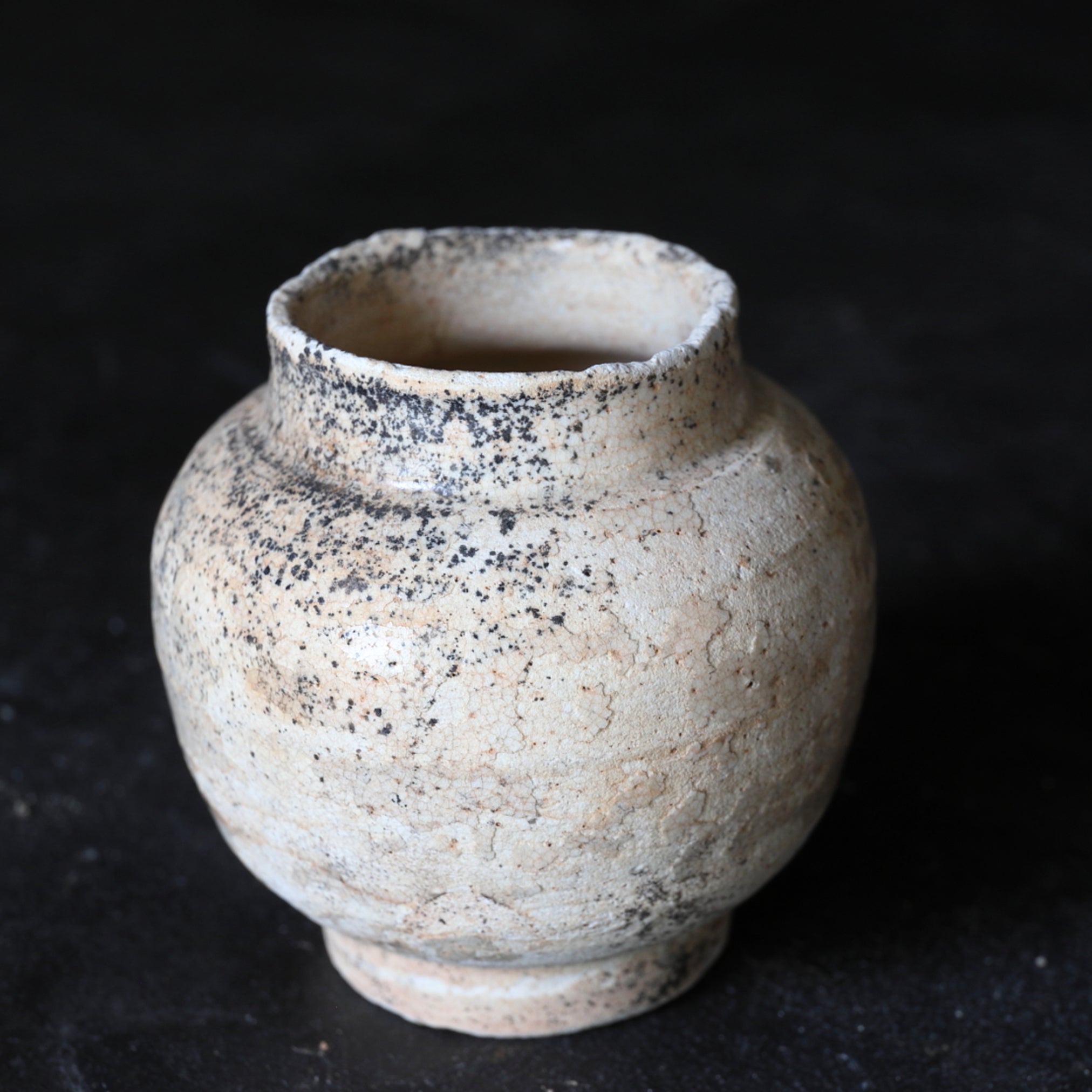 JARRA PEQUEÑA, Ko-Seto, vidriado ceniza, Período Muromachi(1336–1573 d. C.)