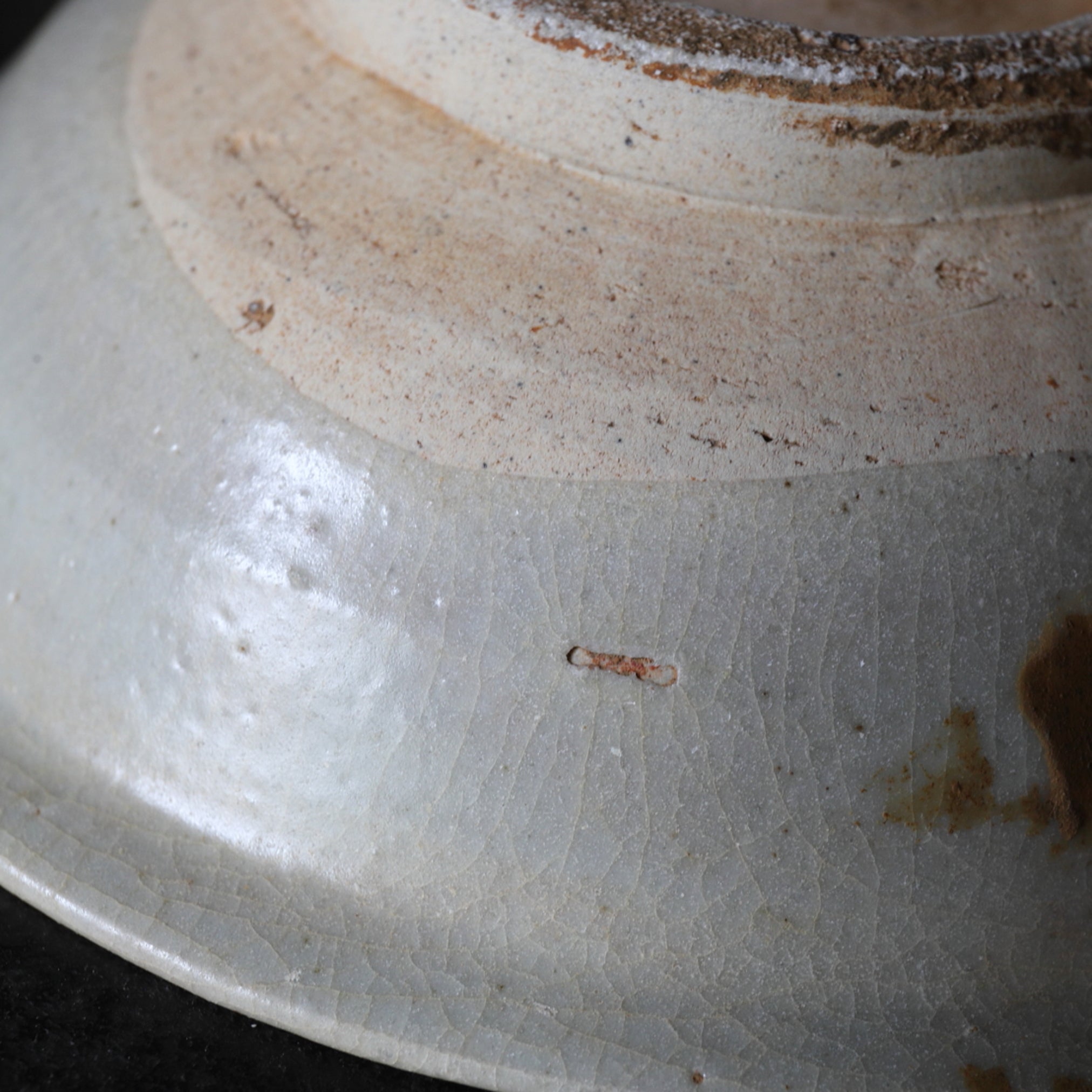 PLATO DE CELADÓN DE HORNO POPULAR ANTIGUO, Dinastía Yuan(1206–1368 d. C.)