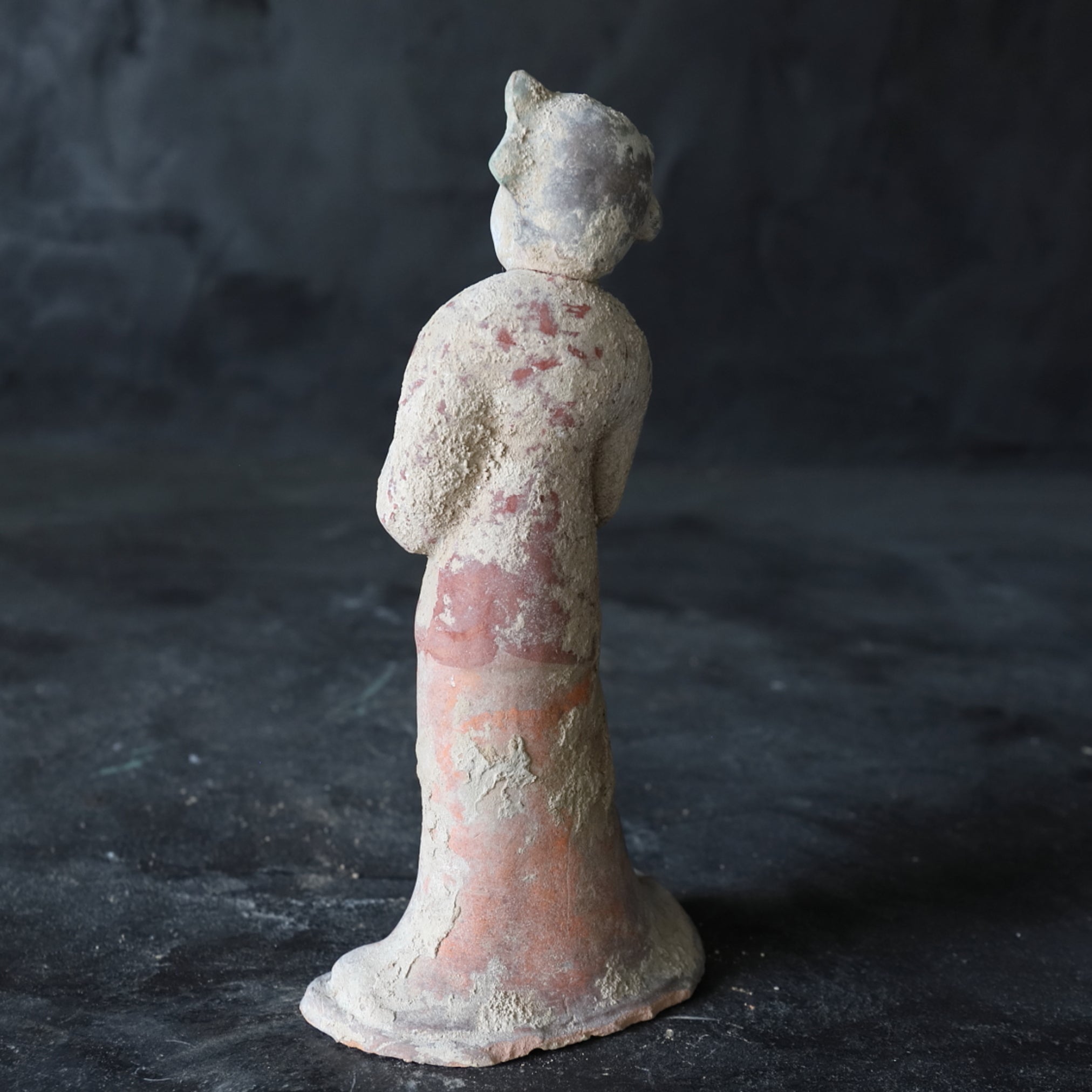化妝土加彩灰陶樂舞俑(唐朝, 西元618年–907年)
