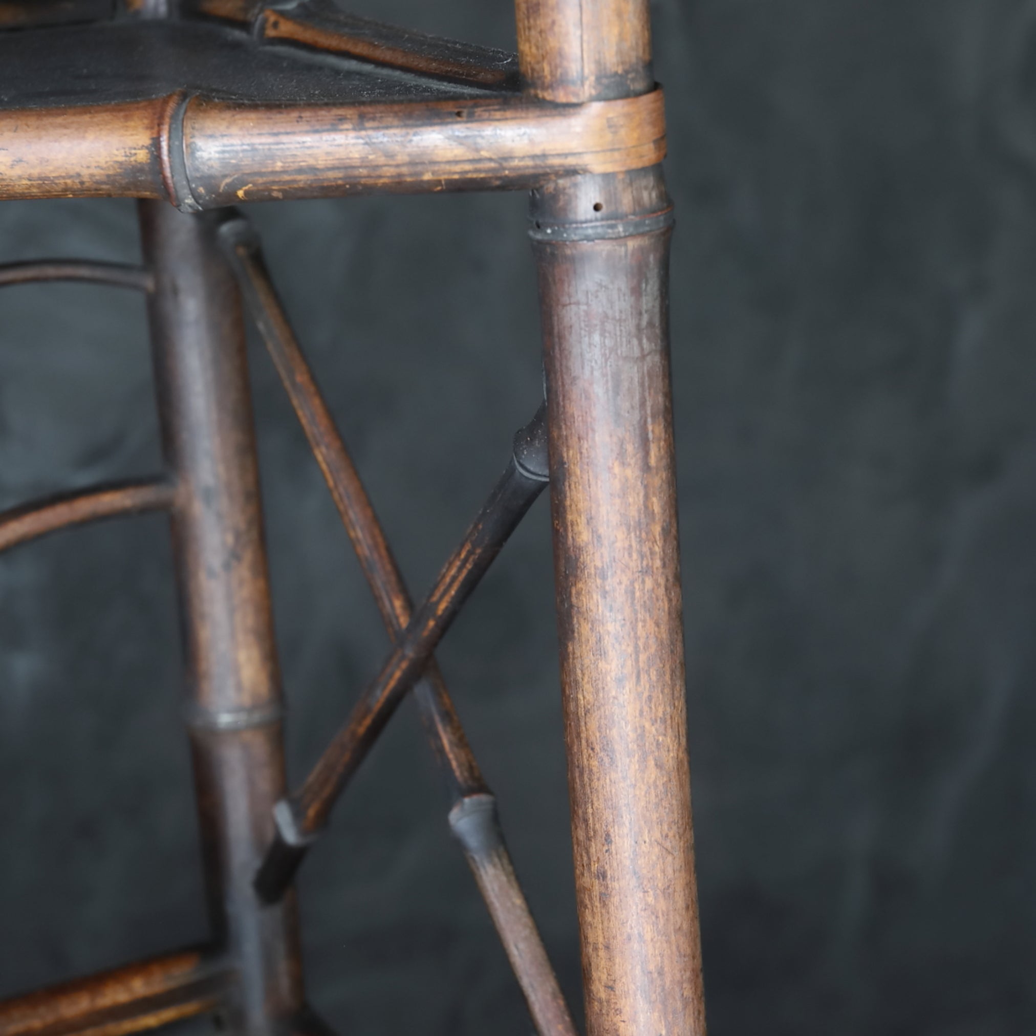 ANCIENNE ÉTAGÈRE À THÉ EN BAMBOU, Période moderne précoce(XVIe–XIXe siècle)